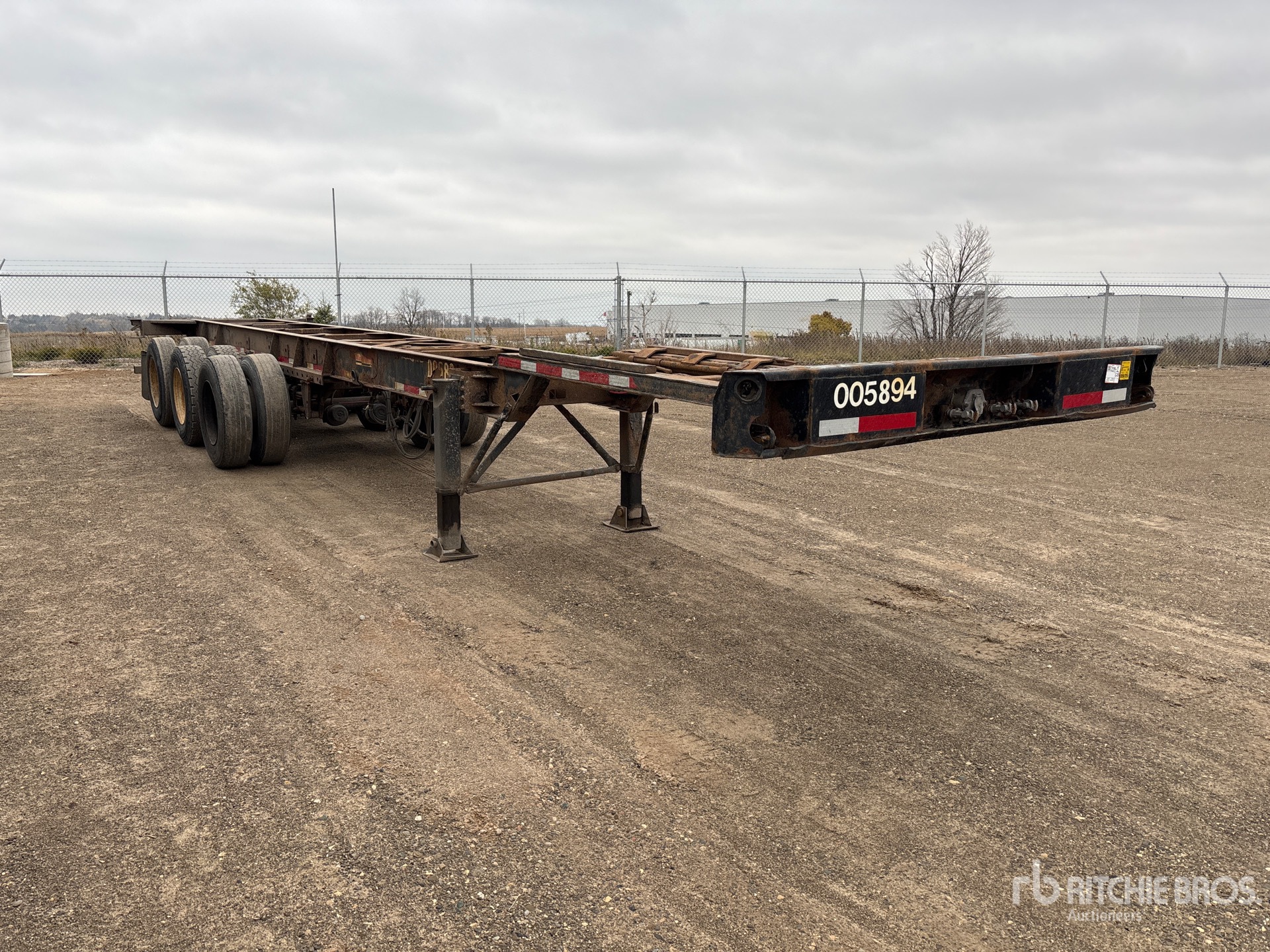 Aspect général with Image, coin avant droit