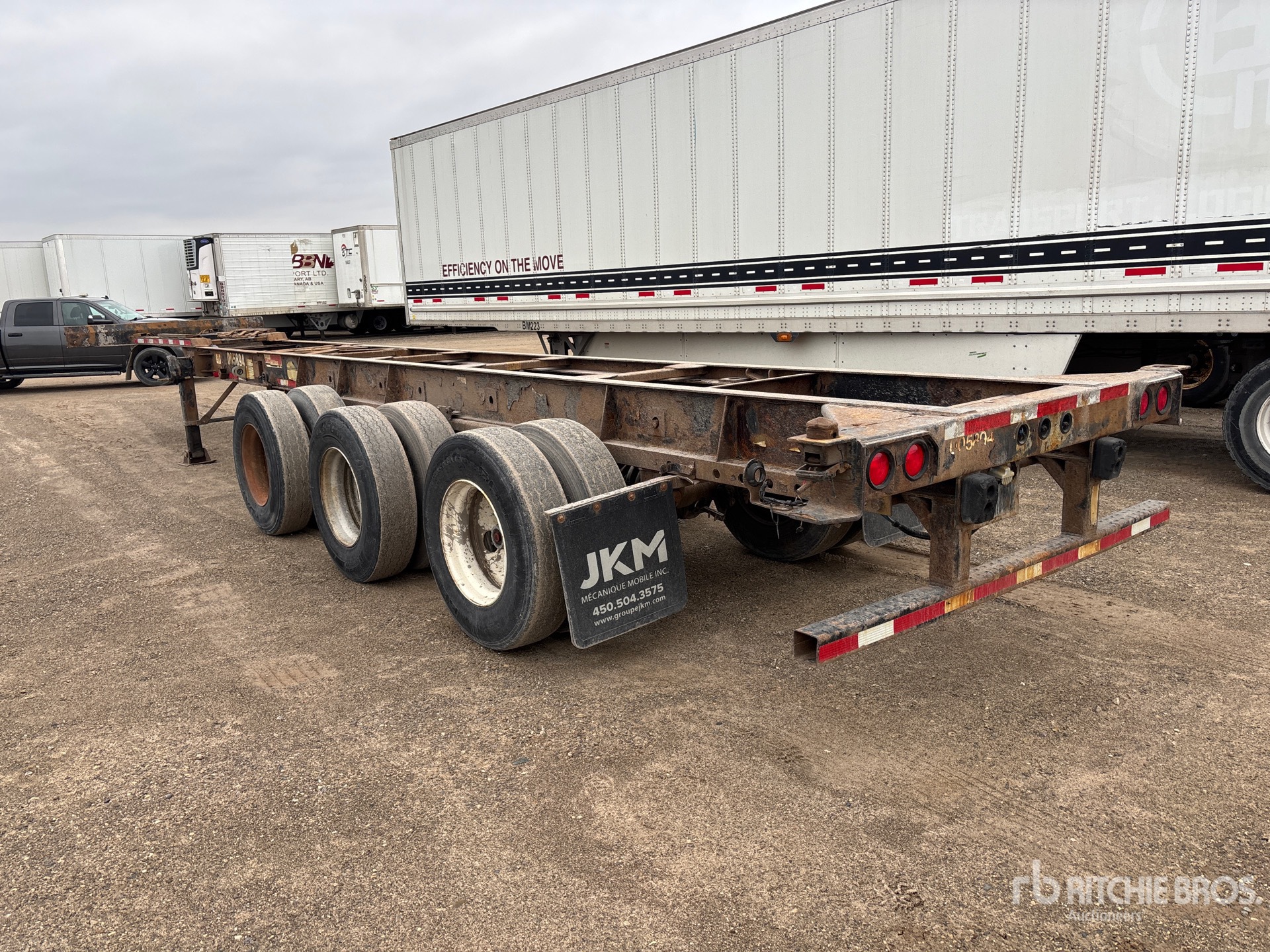 Aspect général with Image, coin arrière gauche