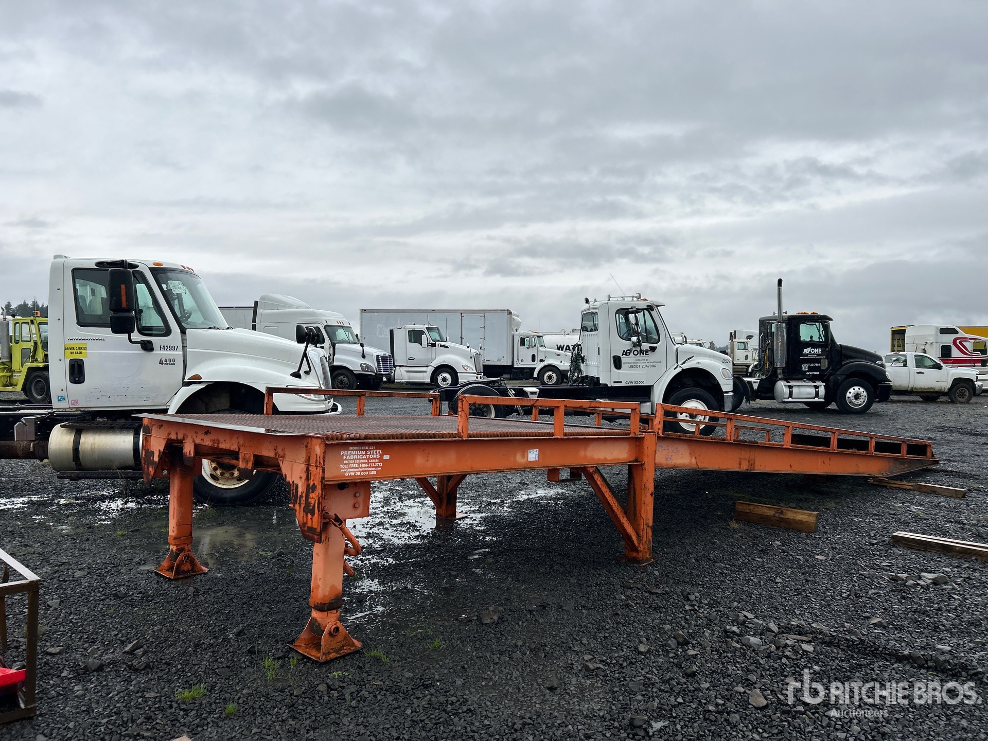 General Appearance with Featured Photo