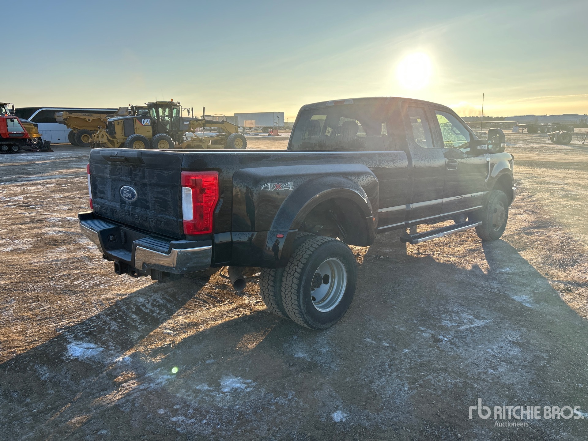 General Appearance with Foto, angolo anteriore sinistro