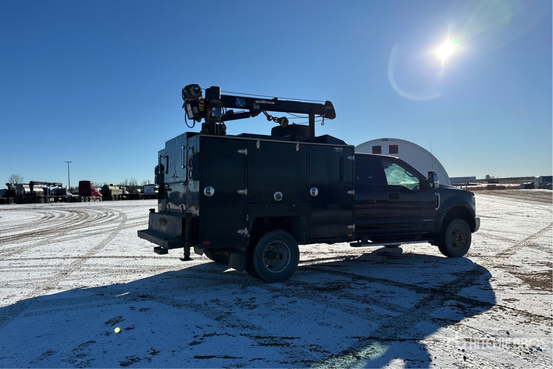 General Appearance with Bild, Ecke hinten rechts