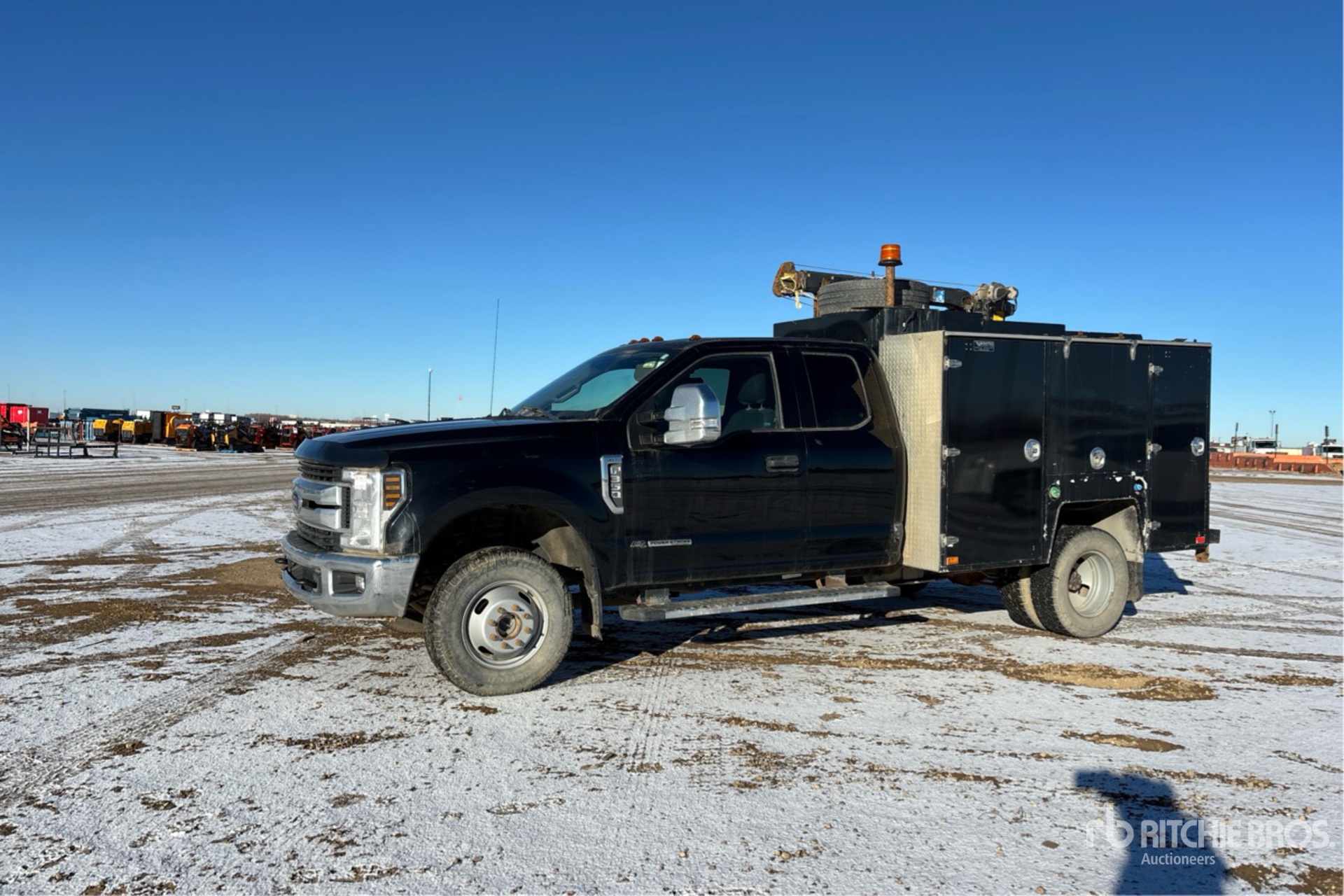 General Appearance with Bild, Ecke vorne links