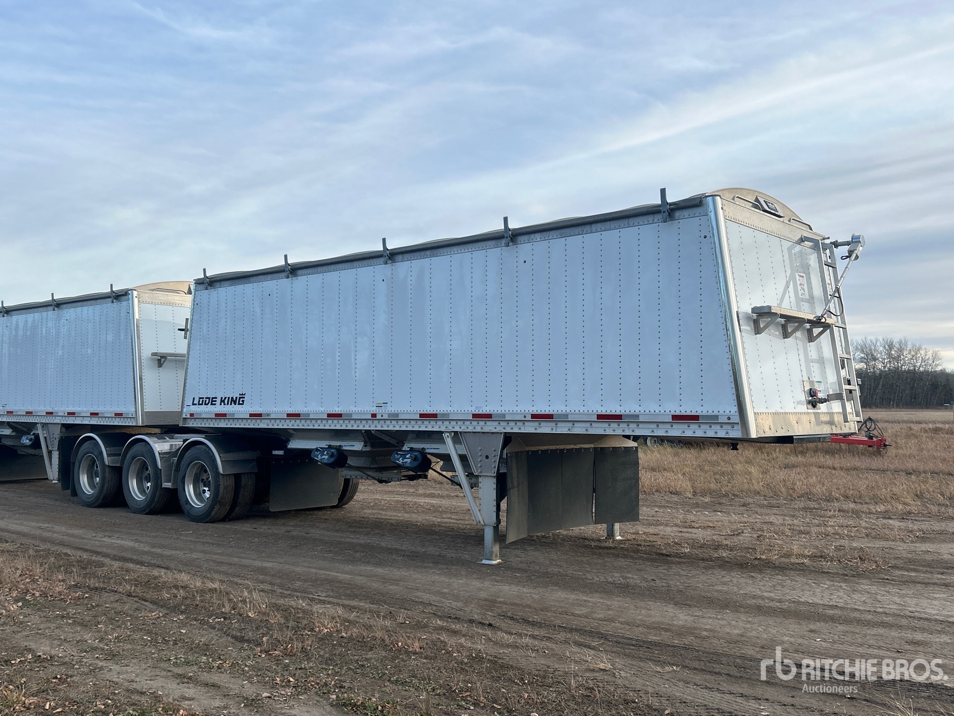 Aspect général with Image, coin avant droit