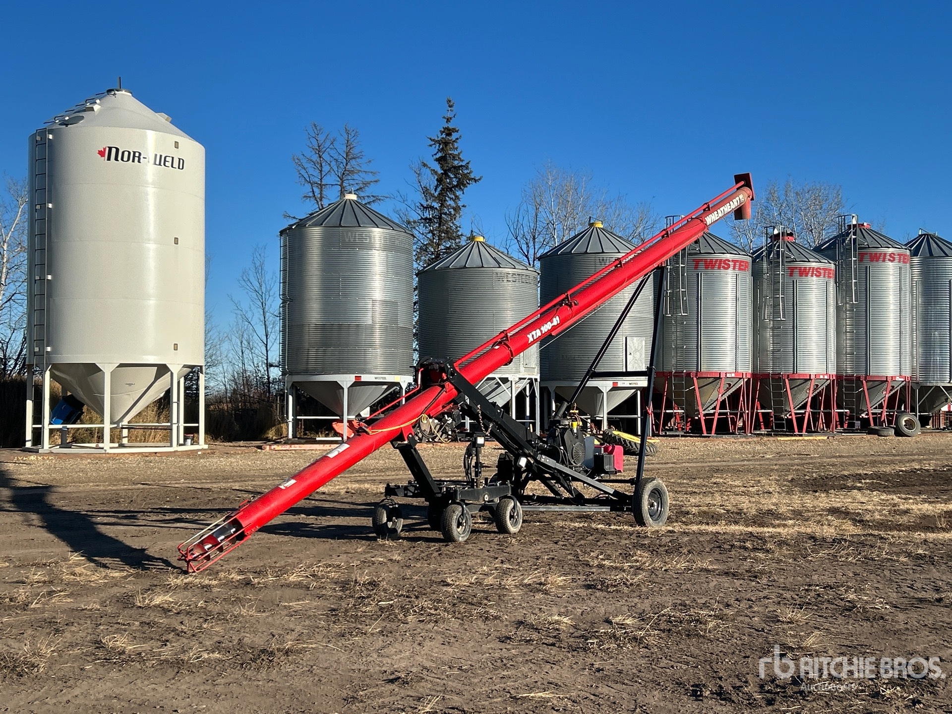 General Appearance with Foto, angolo anteriore sinistro