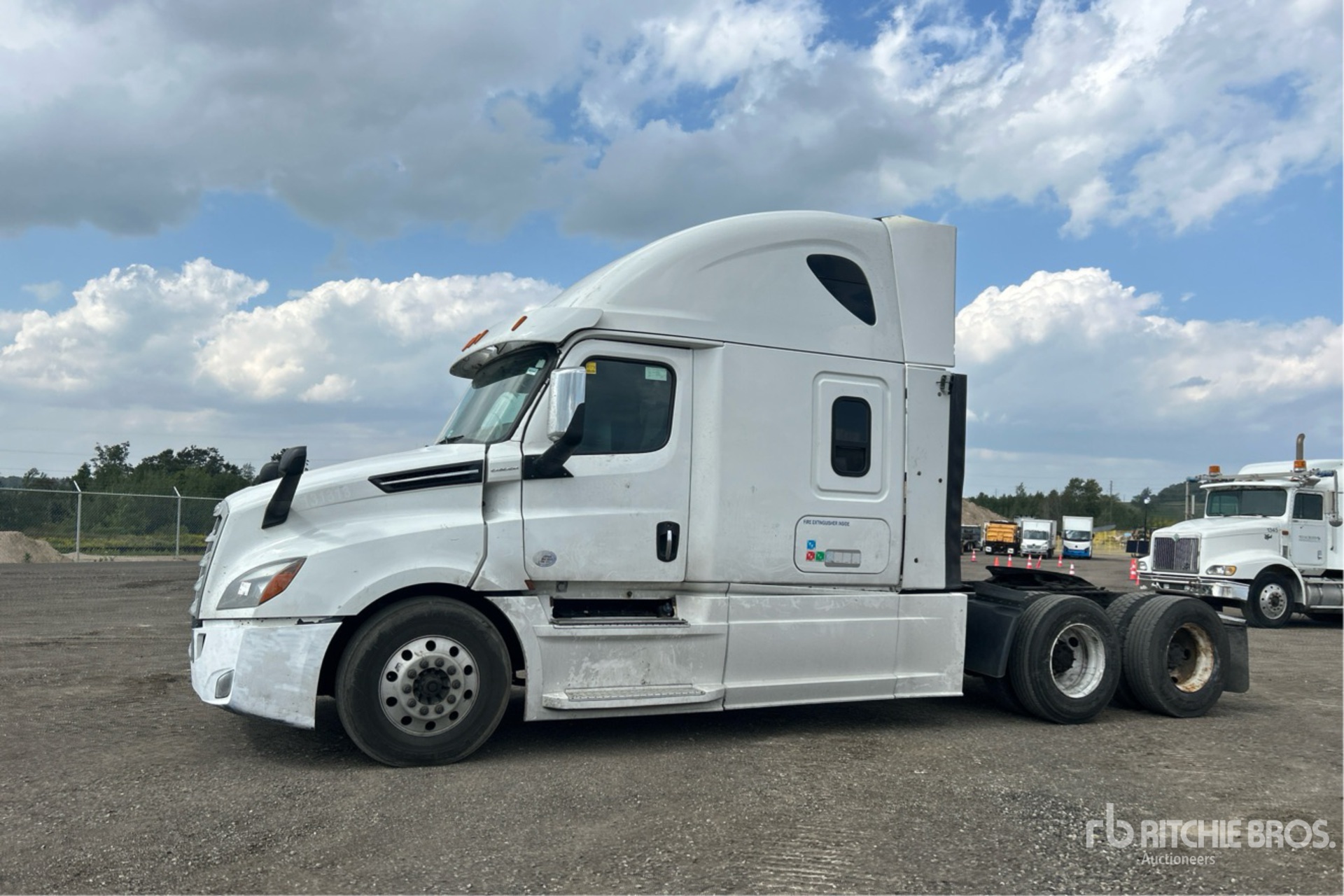 General Appearance with Picture, Left Front Corner