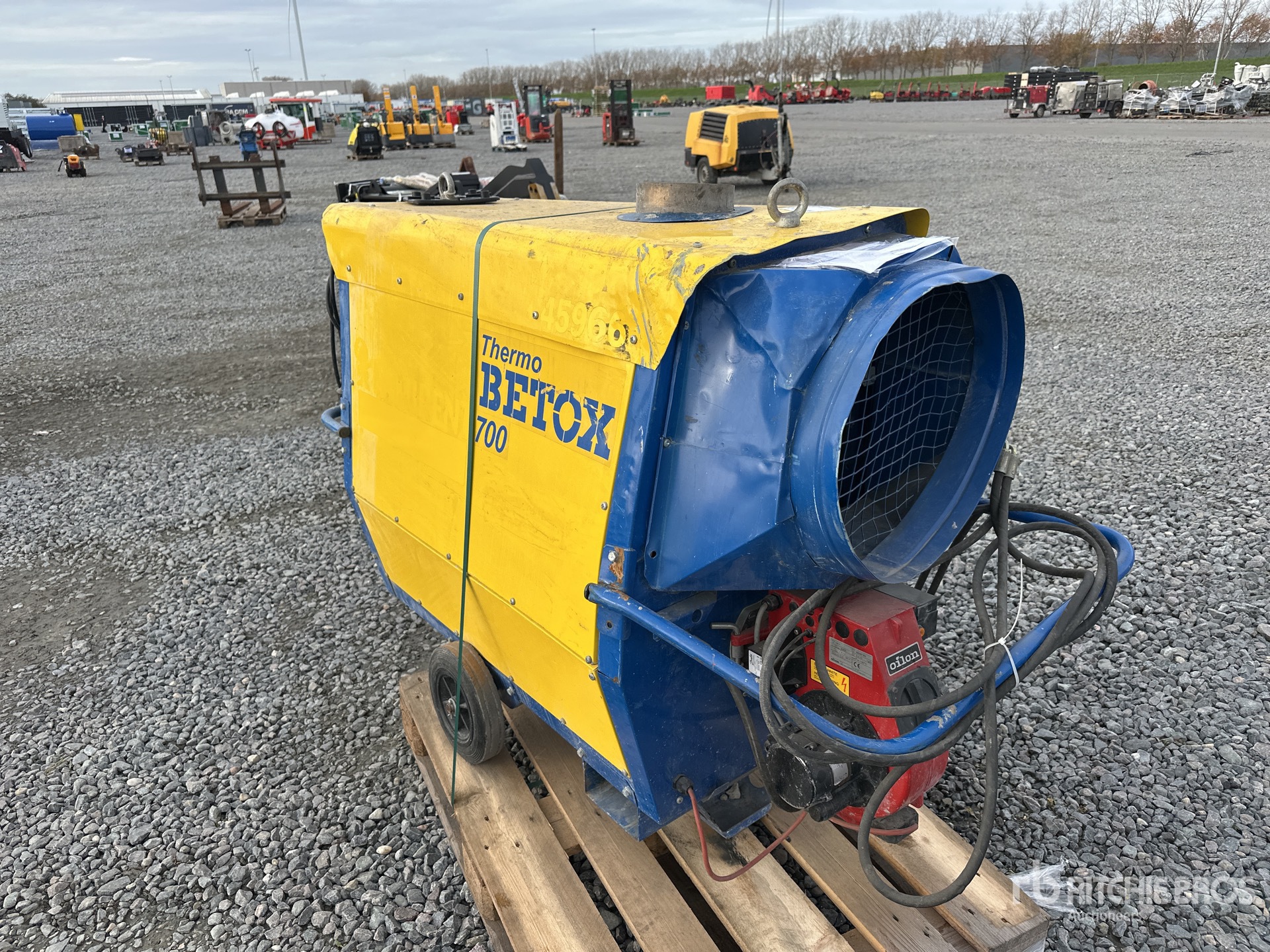 General Appearance with Picture, Left Rear Corner