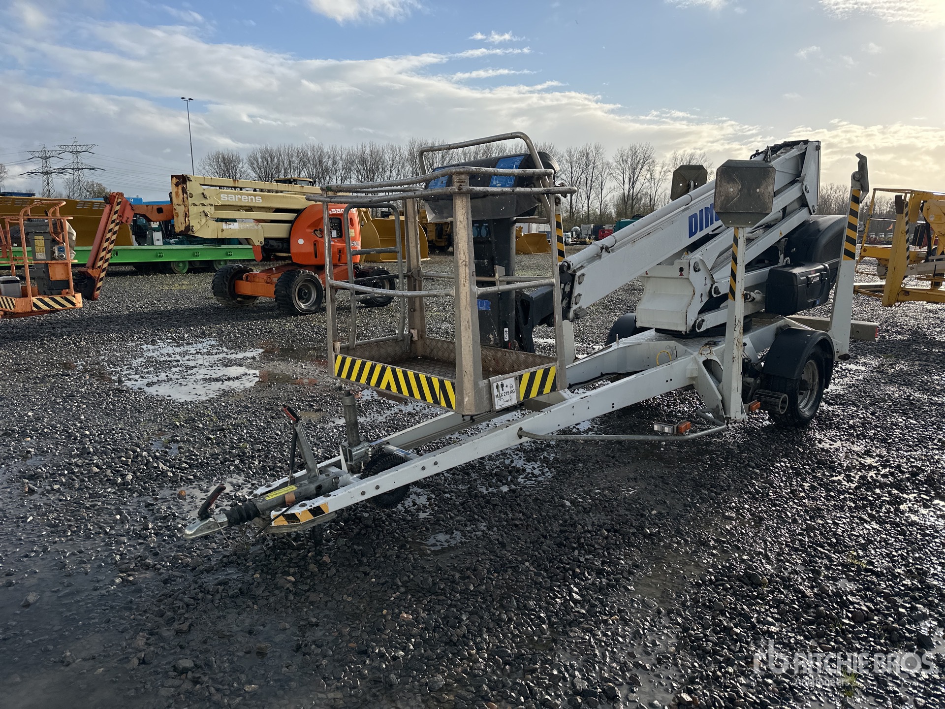 General Appearance with Picture, Left Front Corner