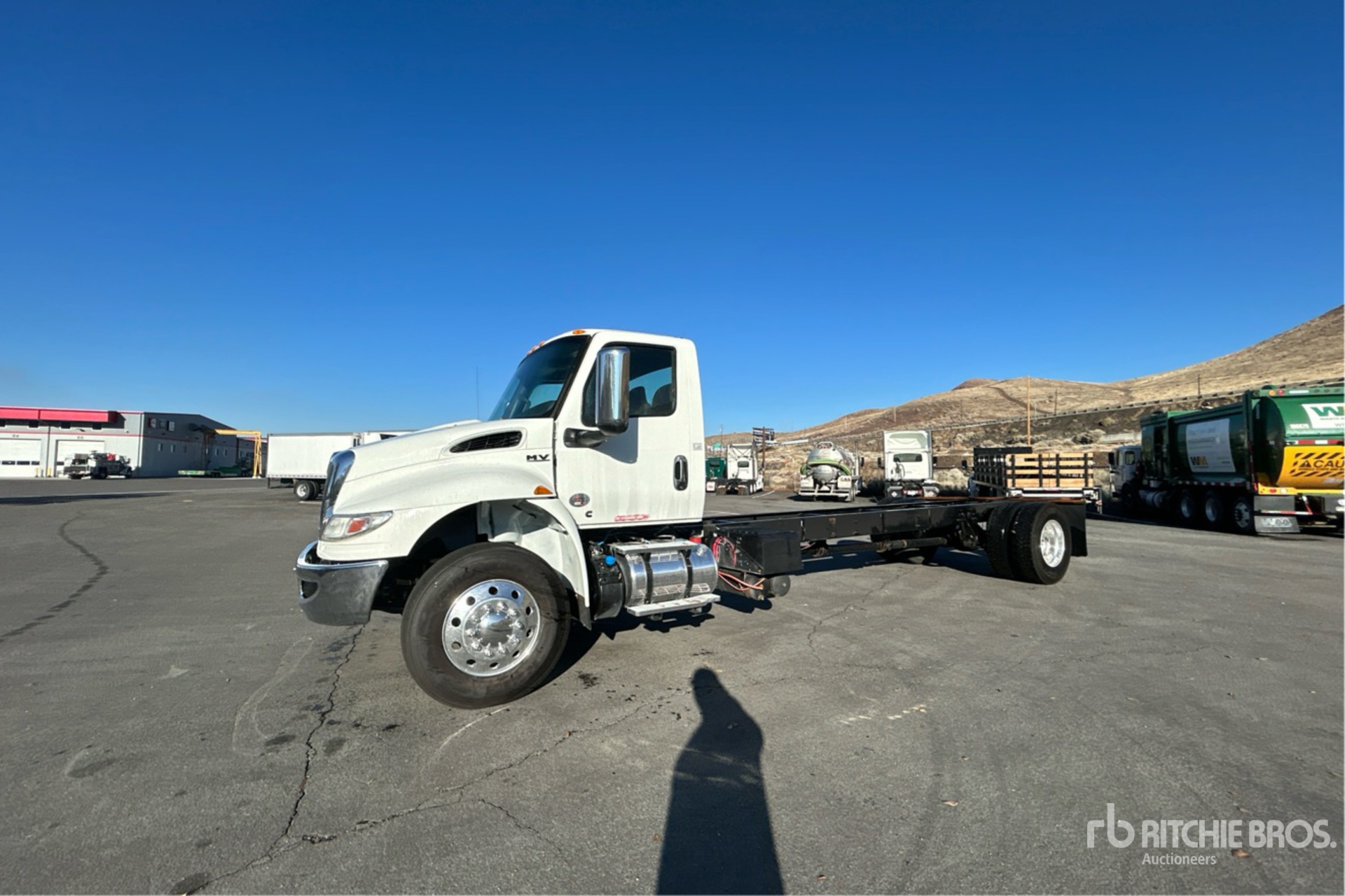 General Appearance with Bild, Ecke vorne links