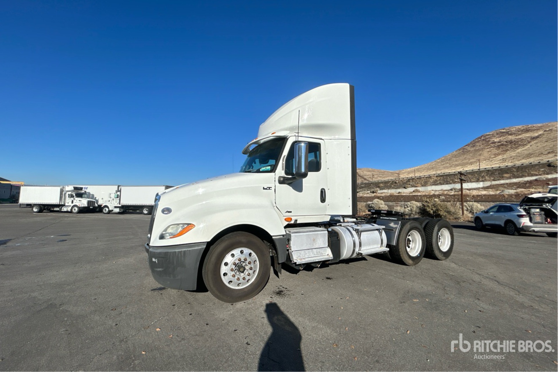 General Appearance with Picture, Left Front Corner