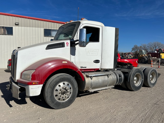 2017 Kenworth T880 6x4 T/A Day Cab Truck Tractor
