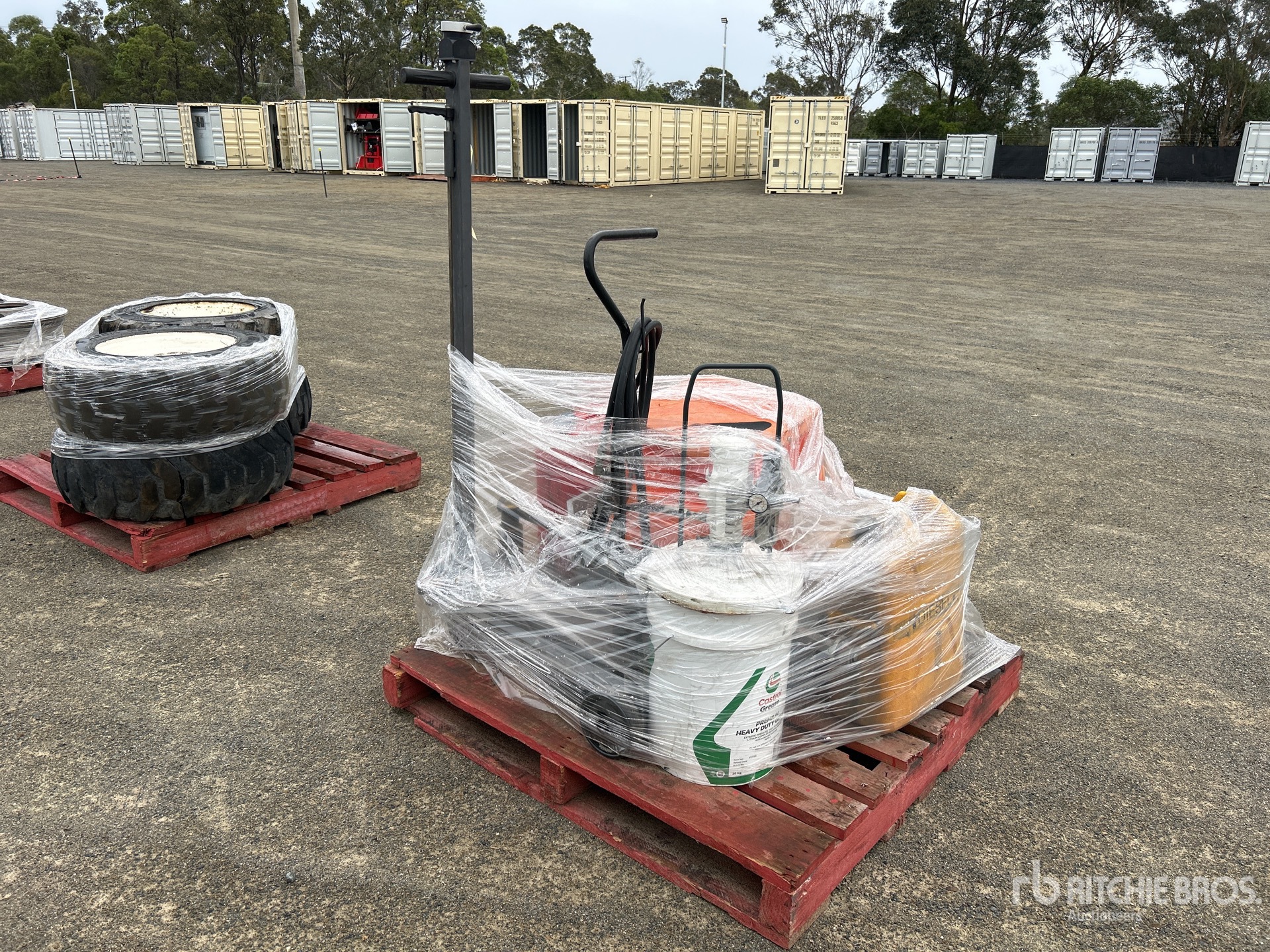 General Appearance with Picture, Right Rear Corner