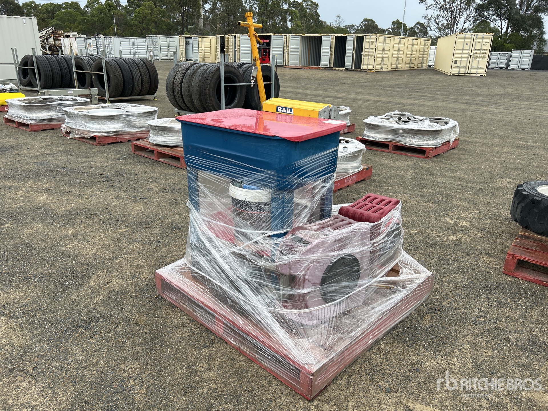 General Appearance with Picture, Right Rear Corner