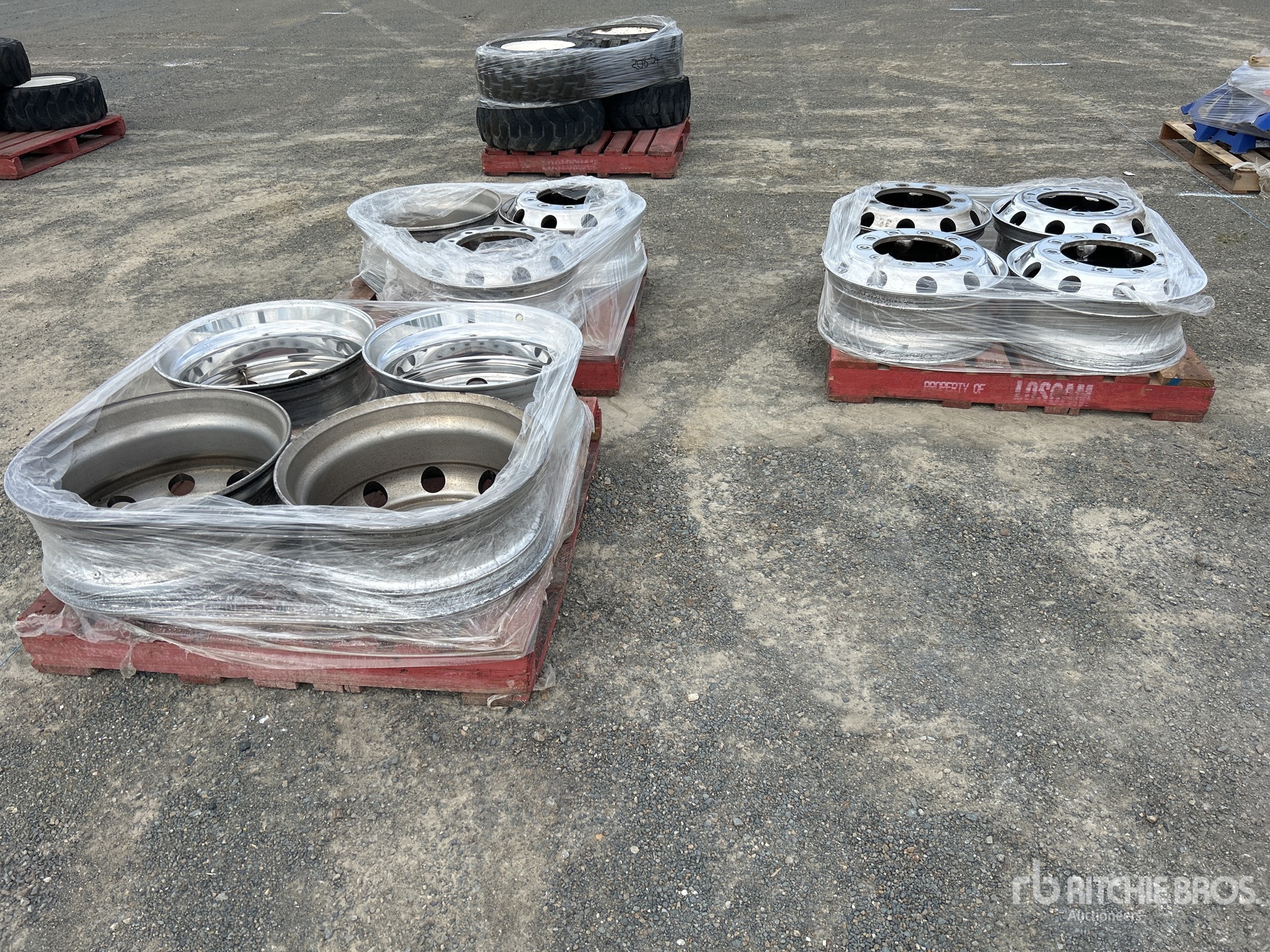 General Appearance with Bild, Ecke hinten links