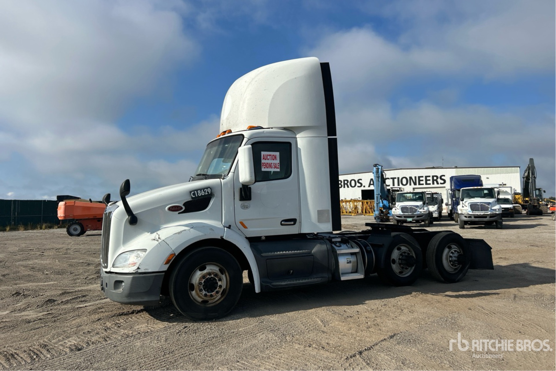 General Appearance with Picture, Left Front Corner