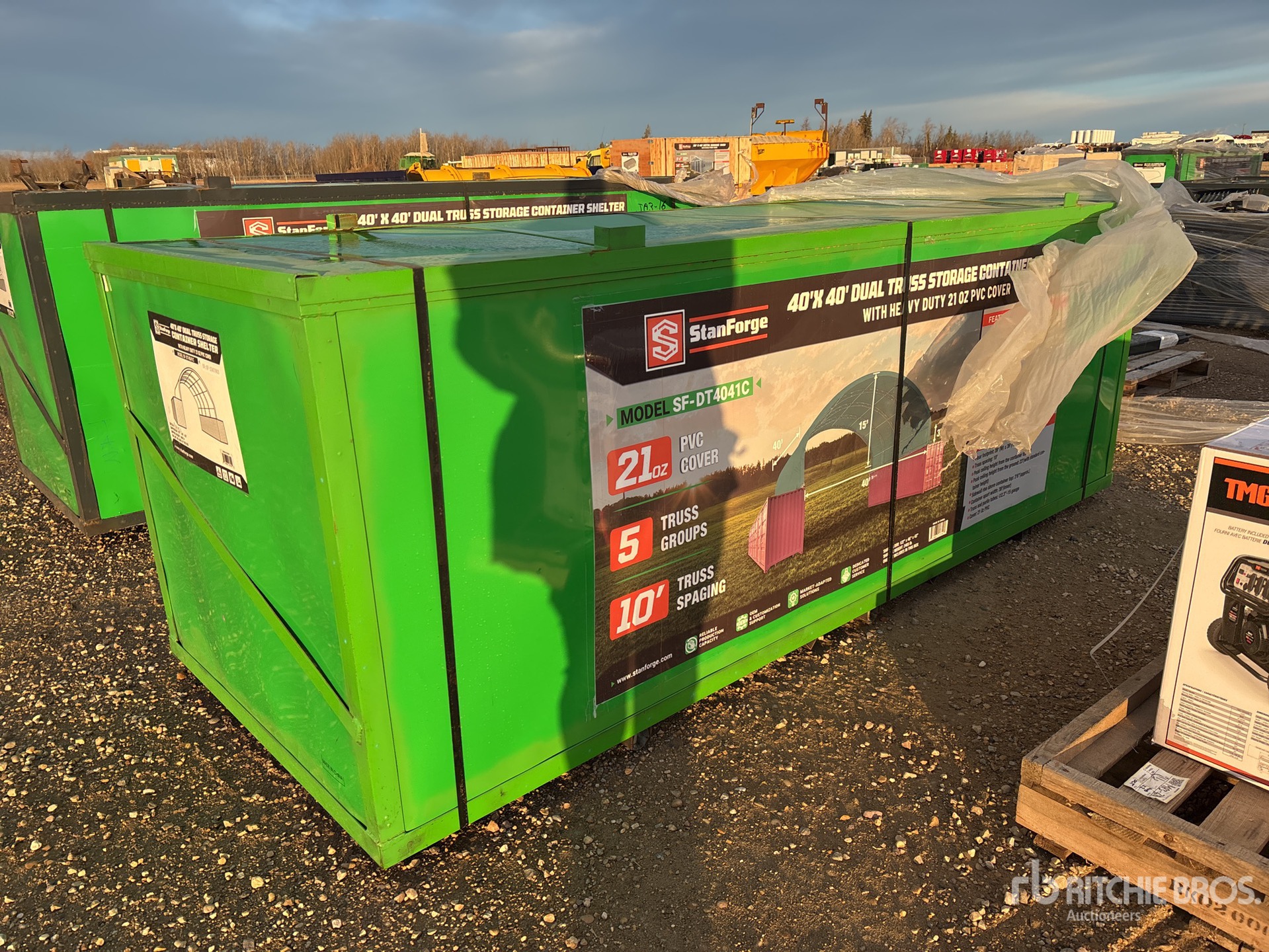 General Appearance with Bild, Ecke vorne rechts