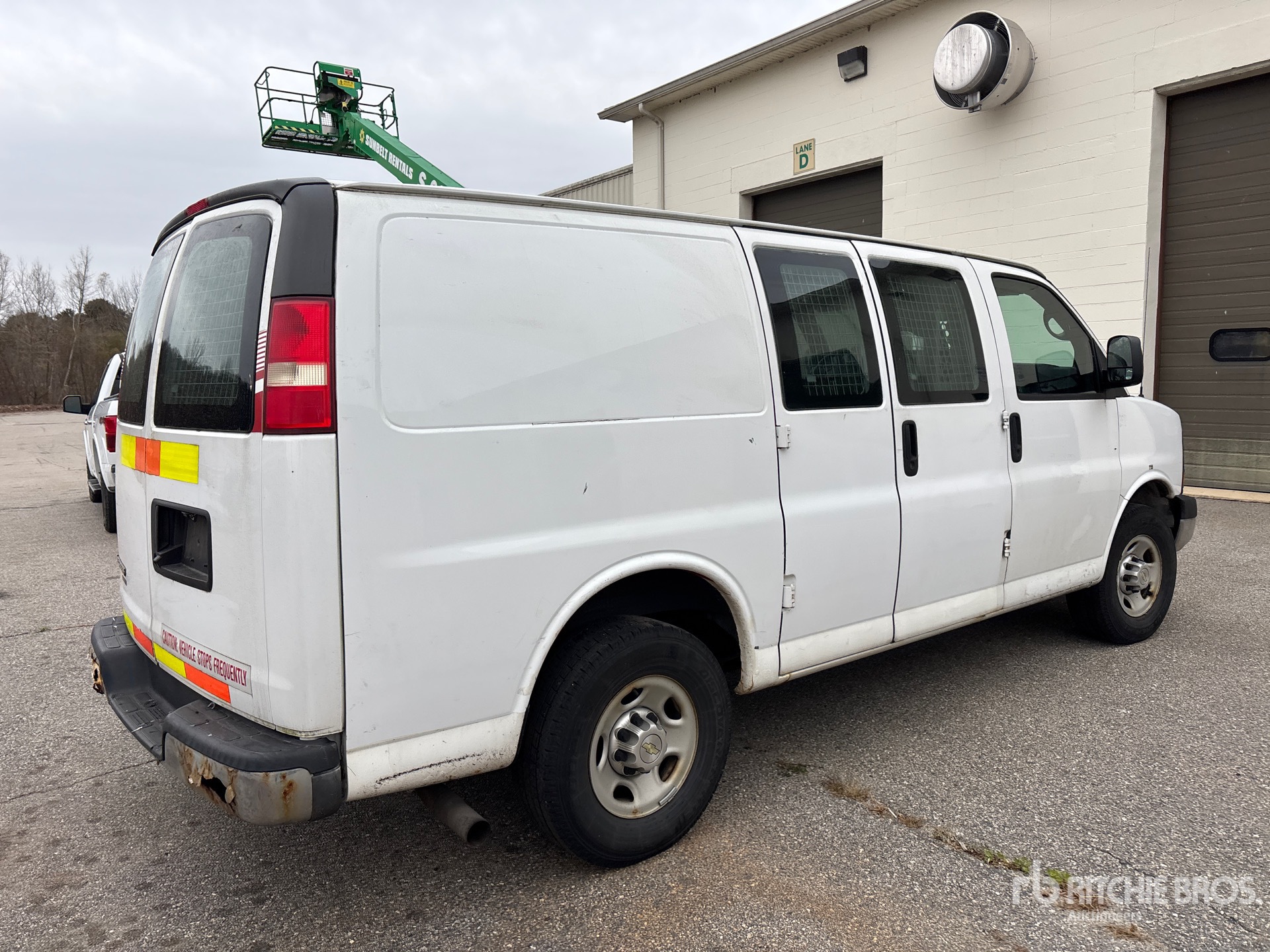 General Appearance with Picture, Right Rear Corner