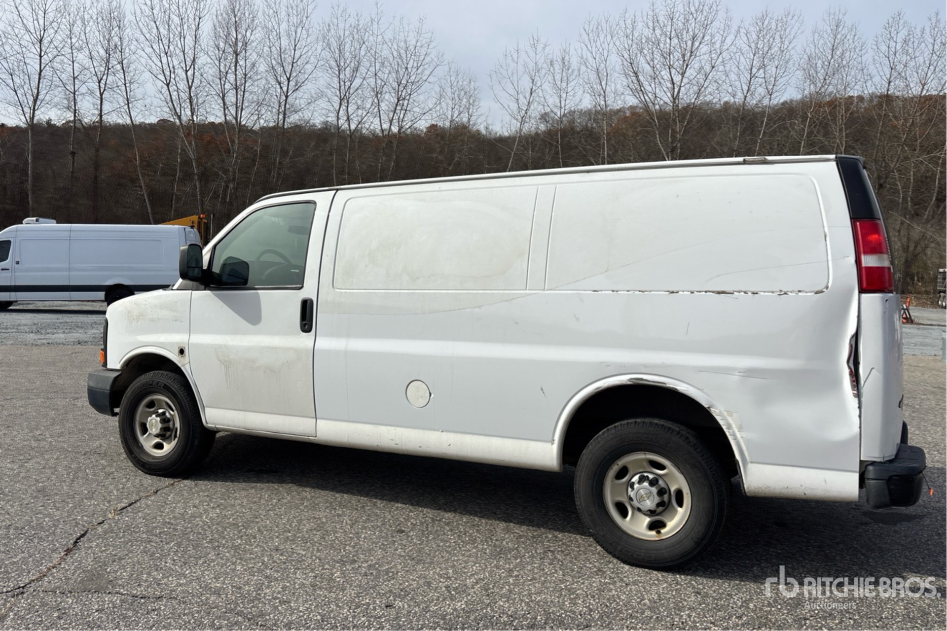 General Appearance with Foto, angolo posteriore sinistro