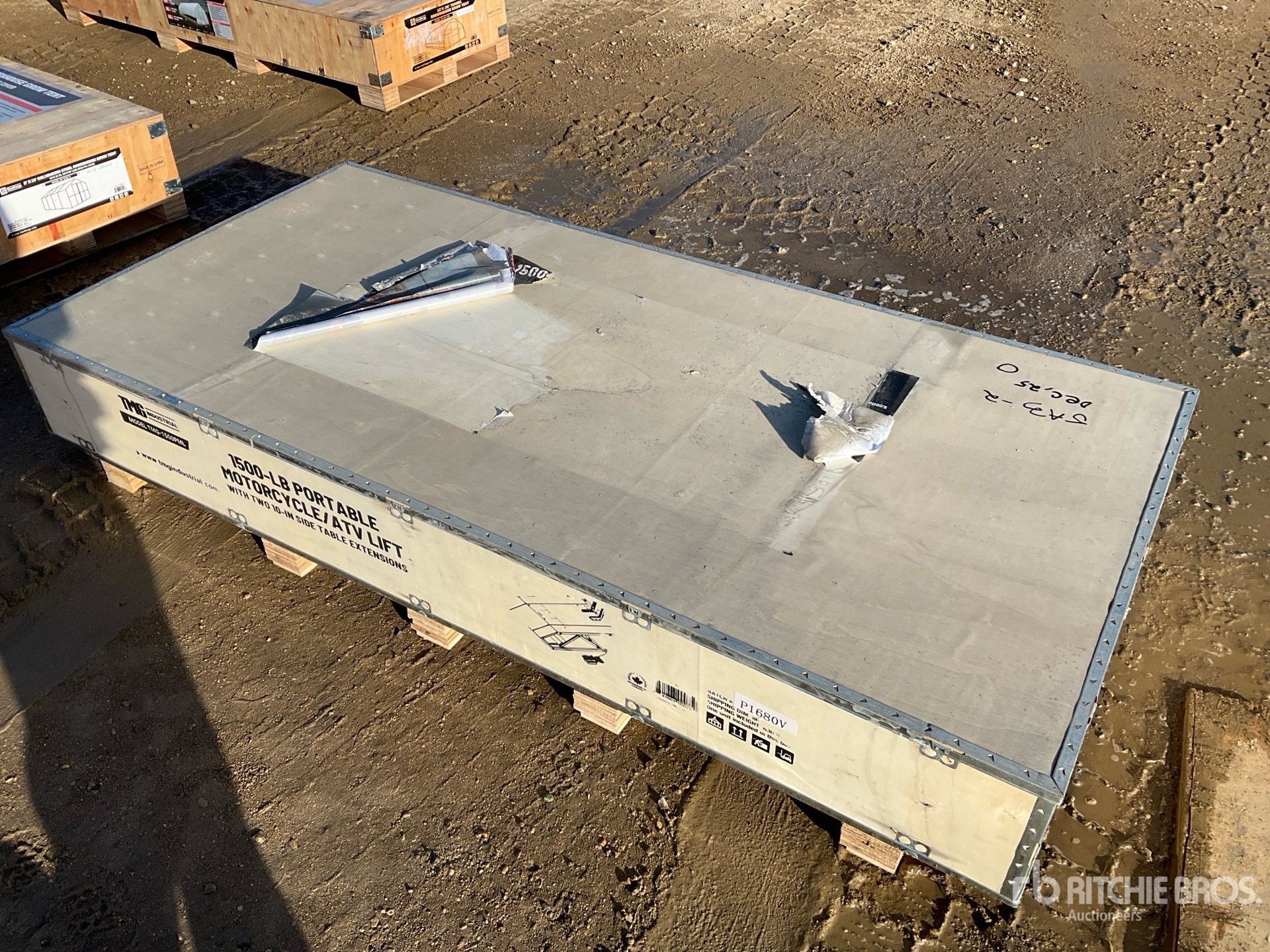 General Appearance with Picture, Left Front Corner