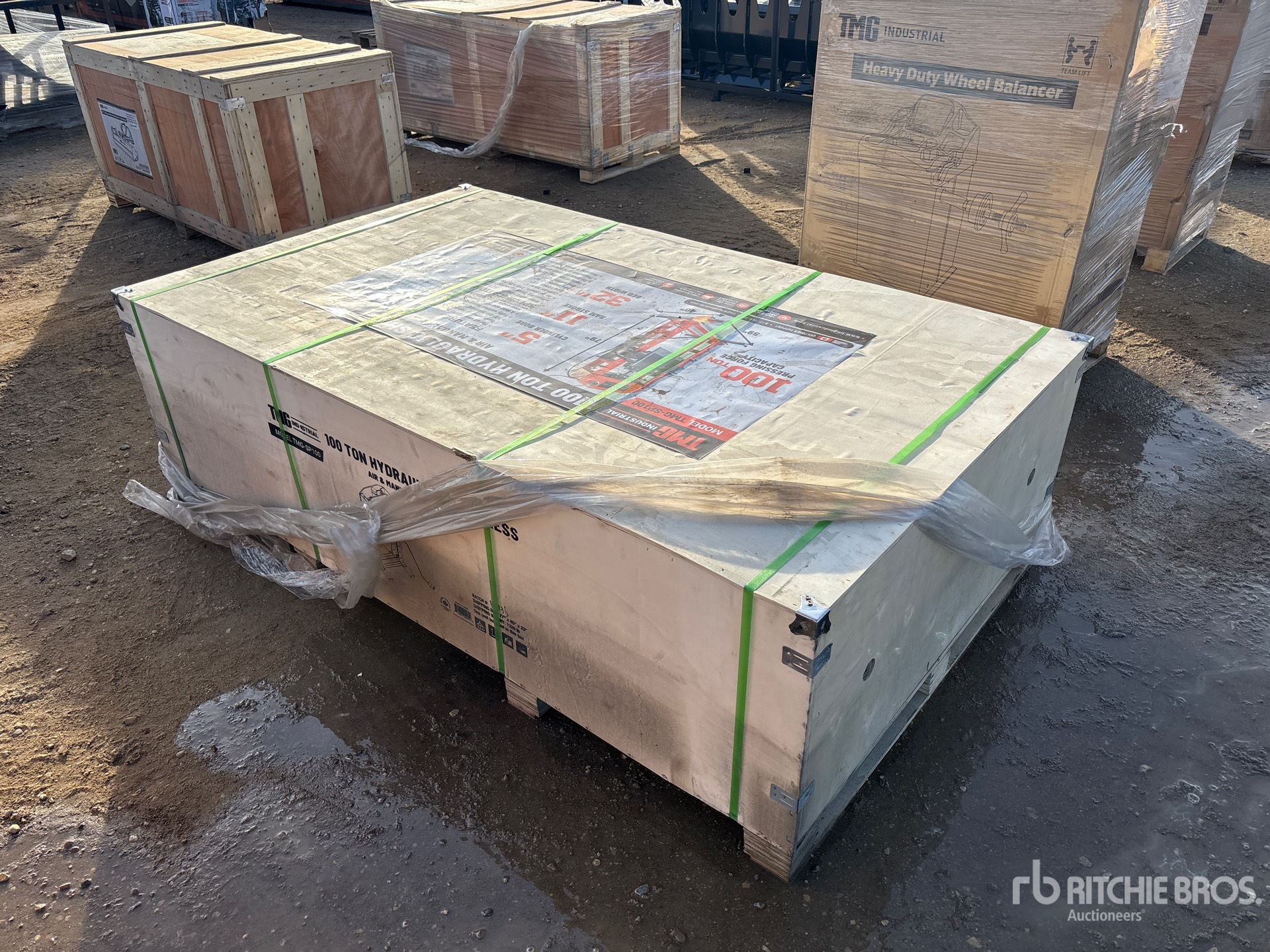 Aspect général with Image, coin arrière droit