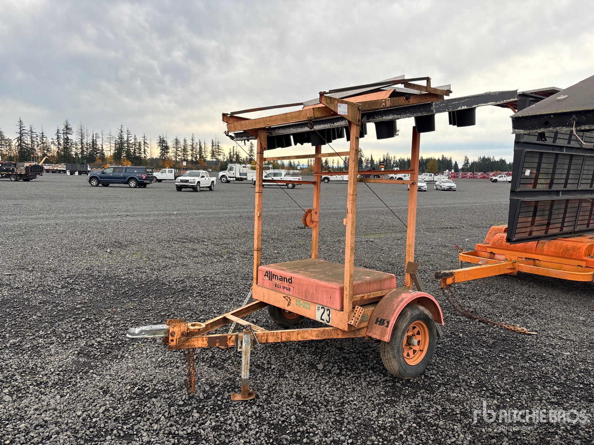 General Appearance with Featured Photo