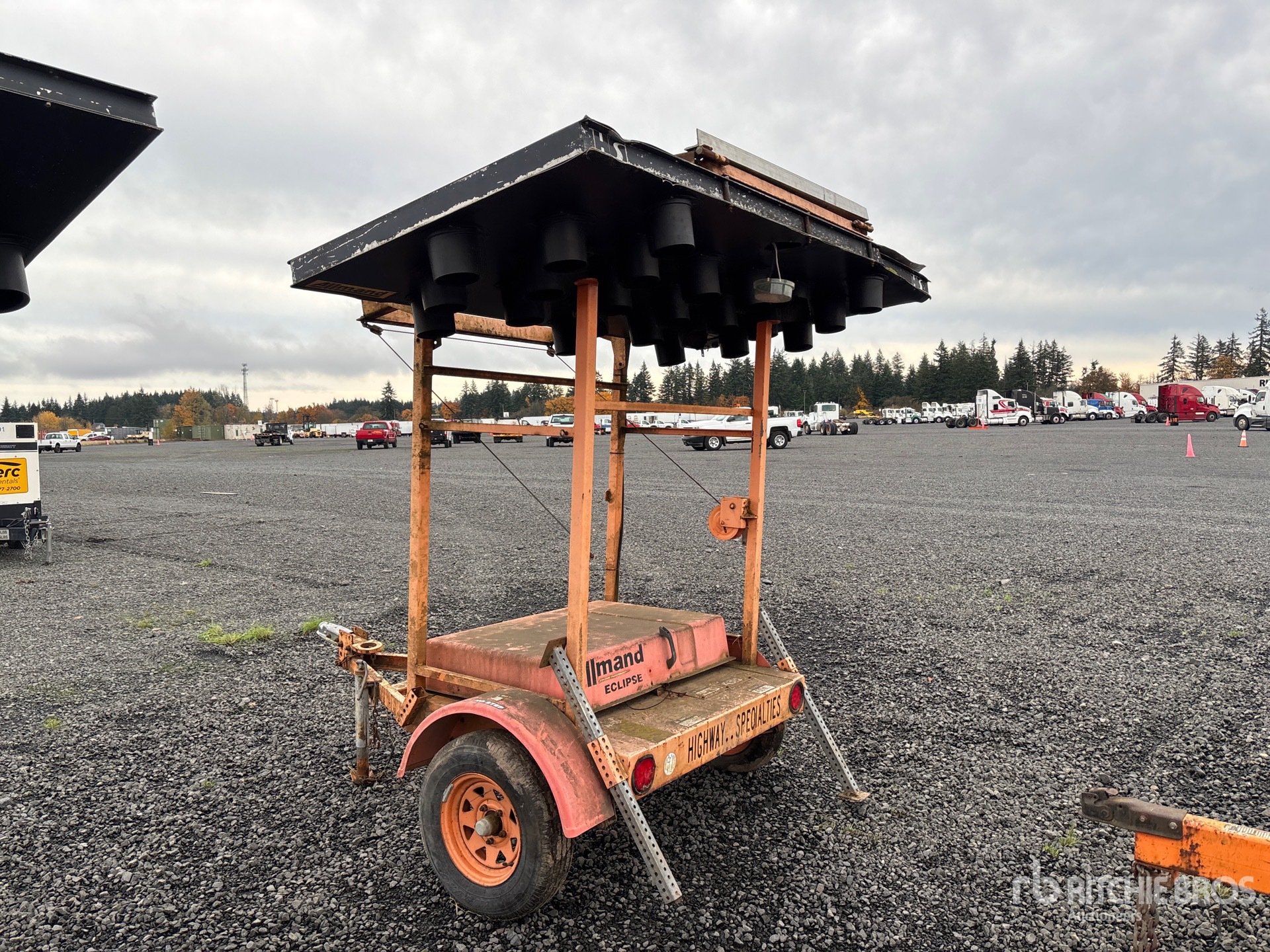 General Appearance with Picture, Left Rear Corner