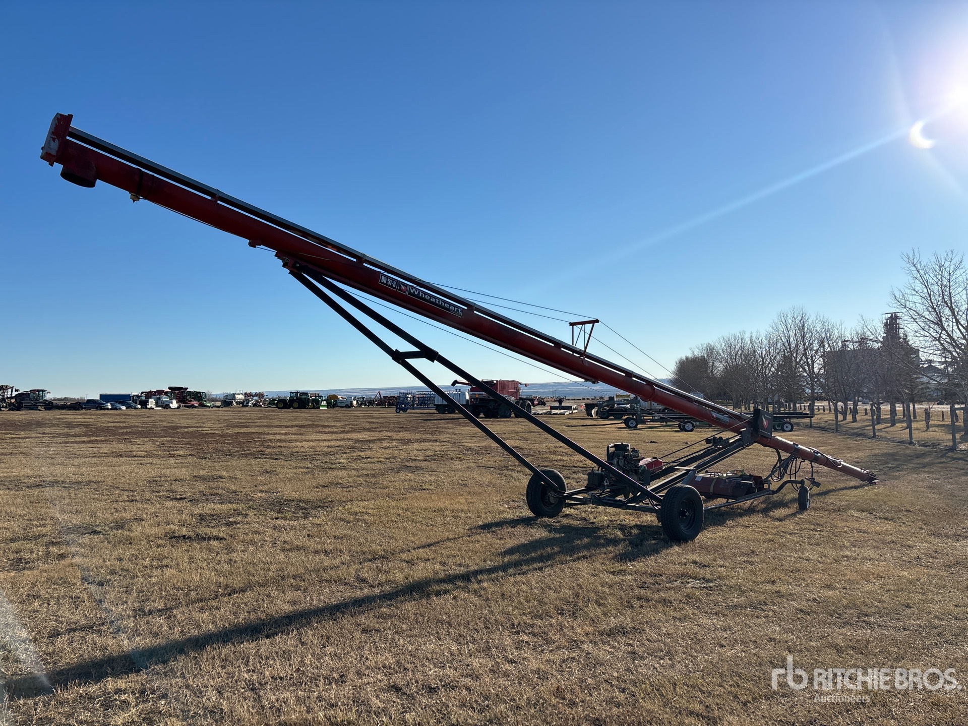 General Appearance with Foto, angolo anteriore sinistro