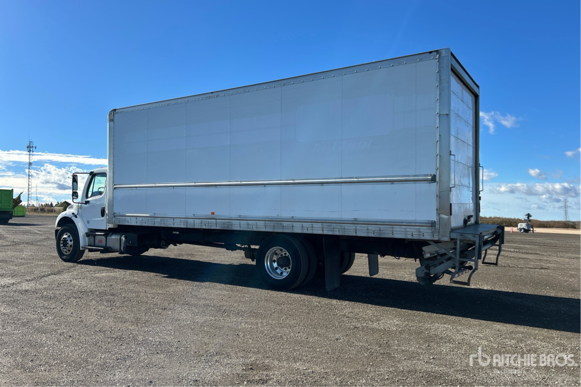 General Appearance with Bild, Ecke hinten links