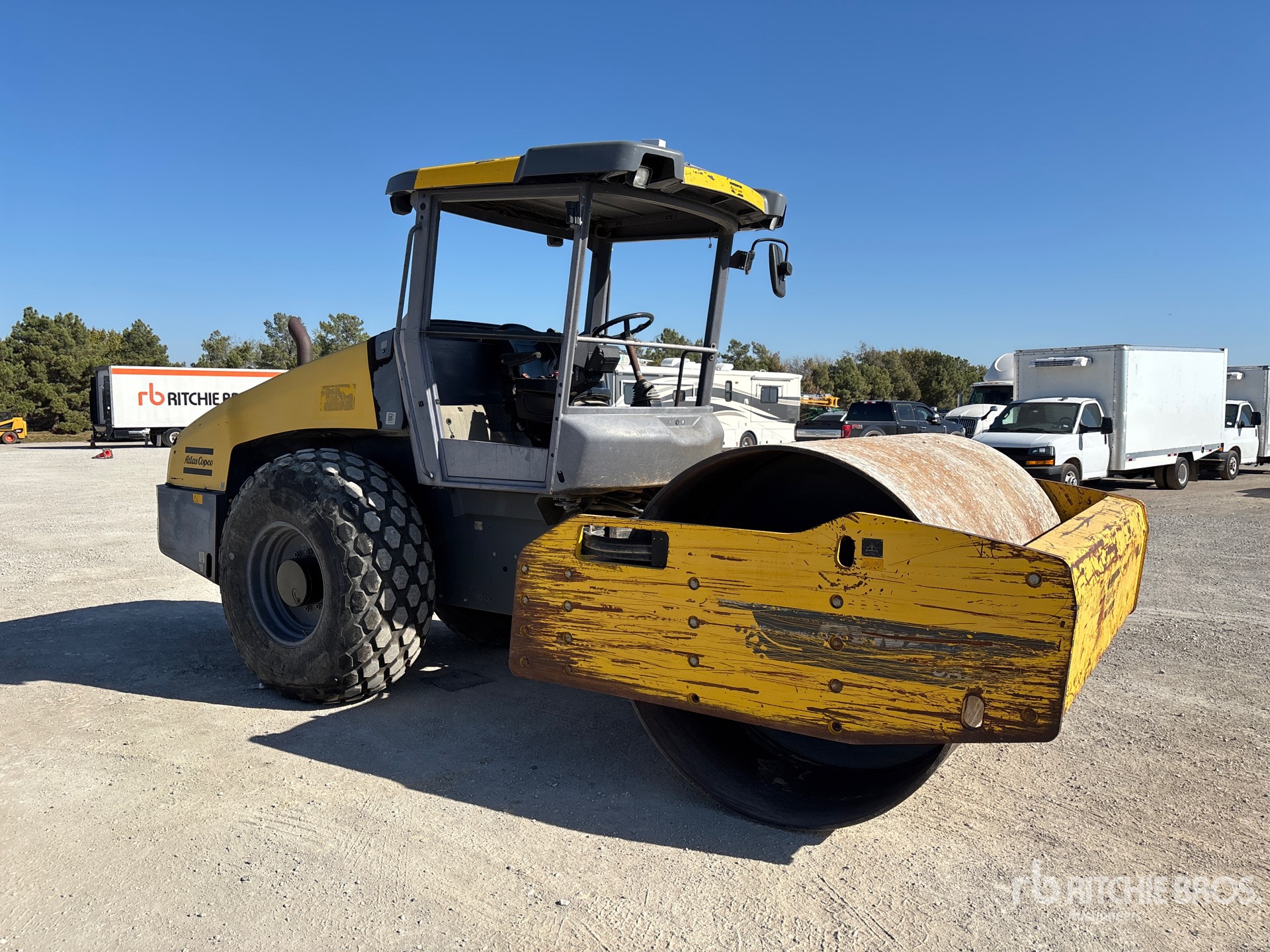 General Appearance with Image, coin avant droit