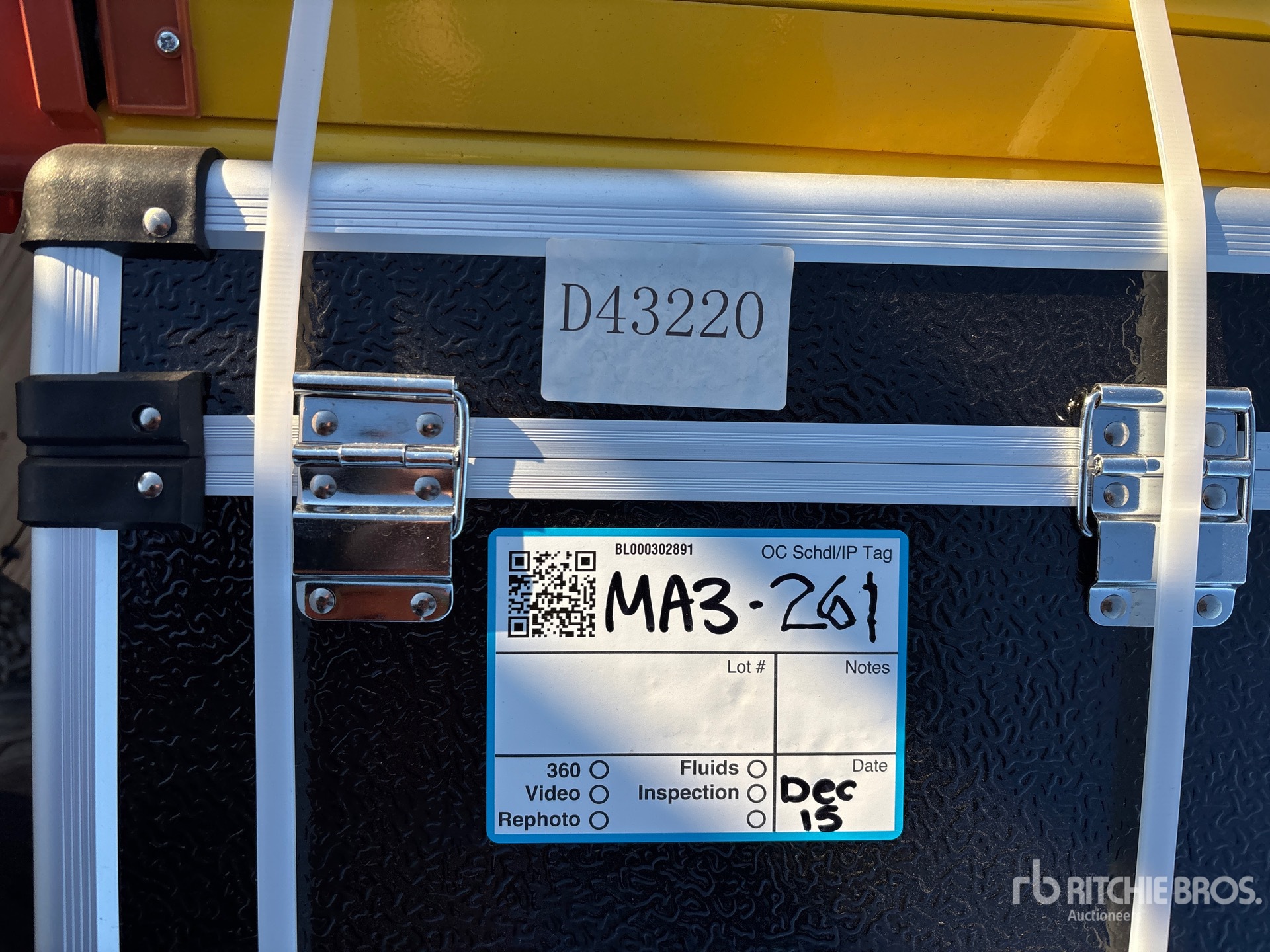 General Appearance with Numéro de série/Numéro d'identification du véhicule automobile