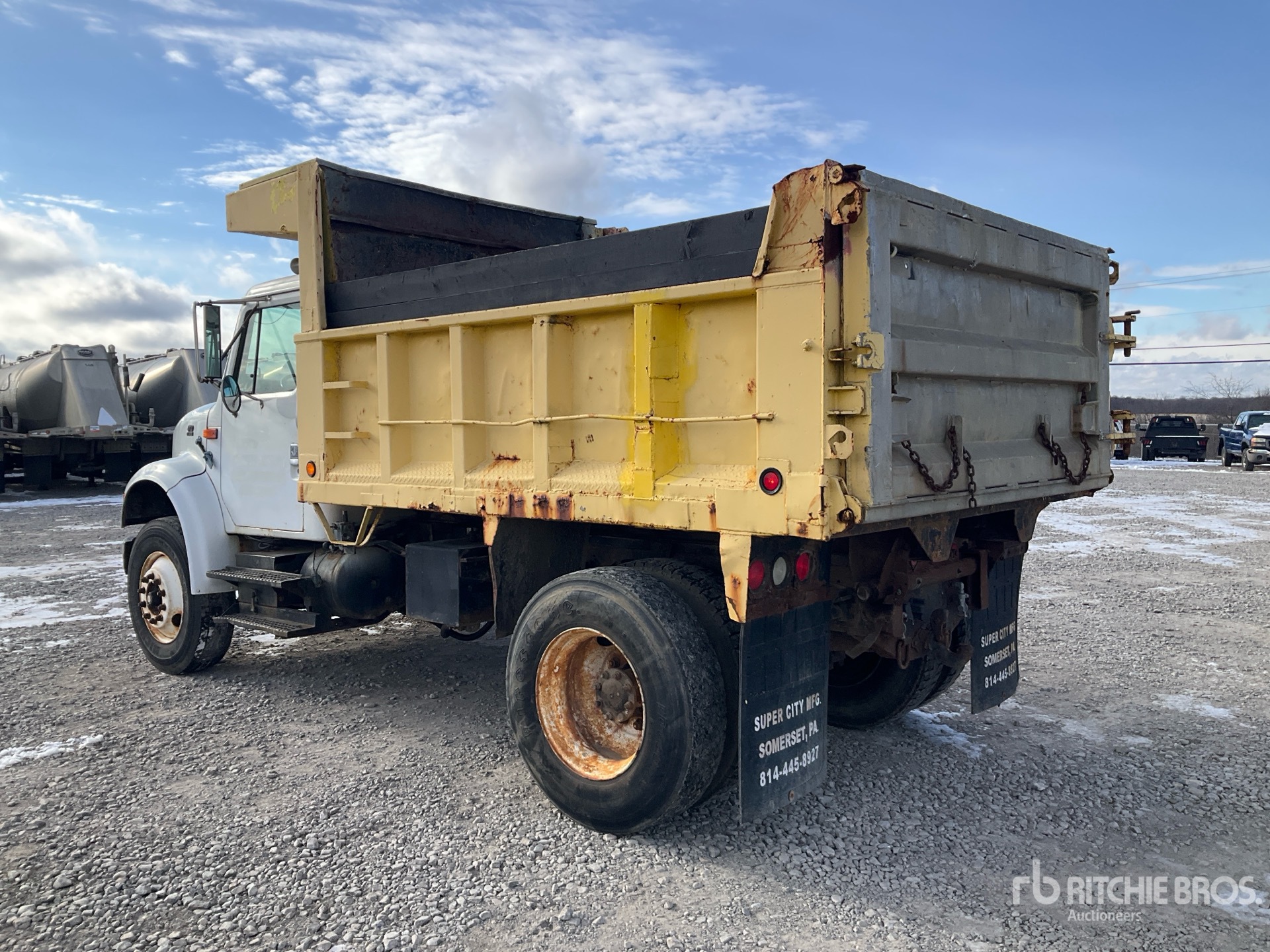 General Appearance with Bild, Ecke hinten links