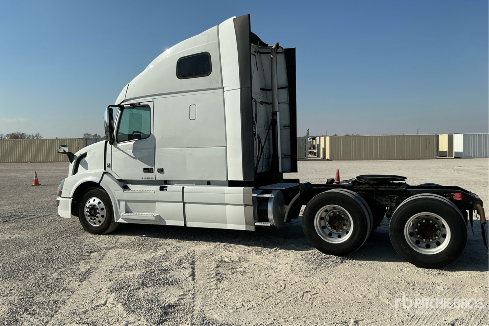 General Appearance with Imagen: esquina trasera izquierda