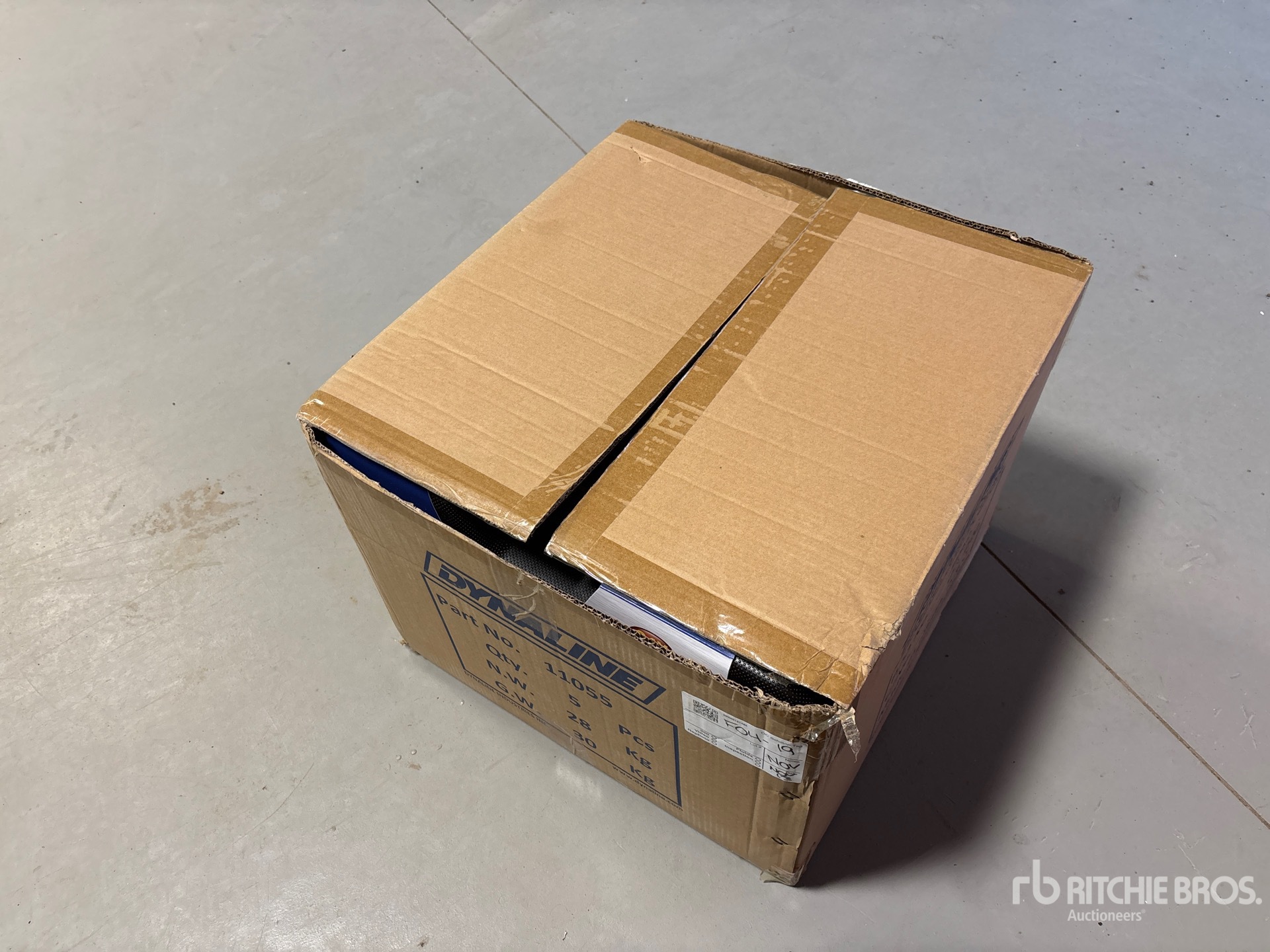 General Appearance with Foto, angolo anteriore sinistro