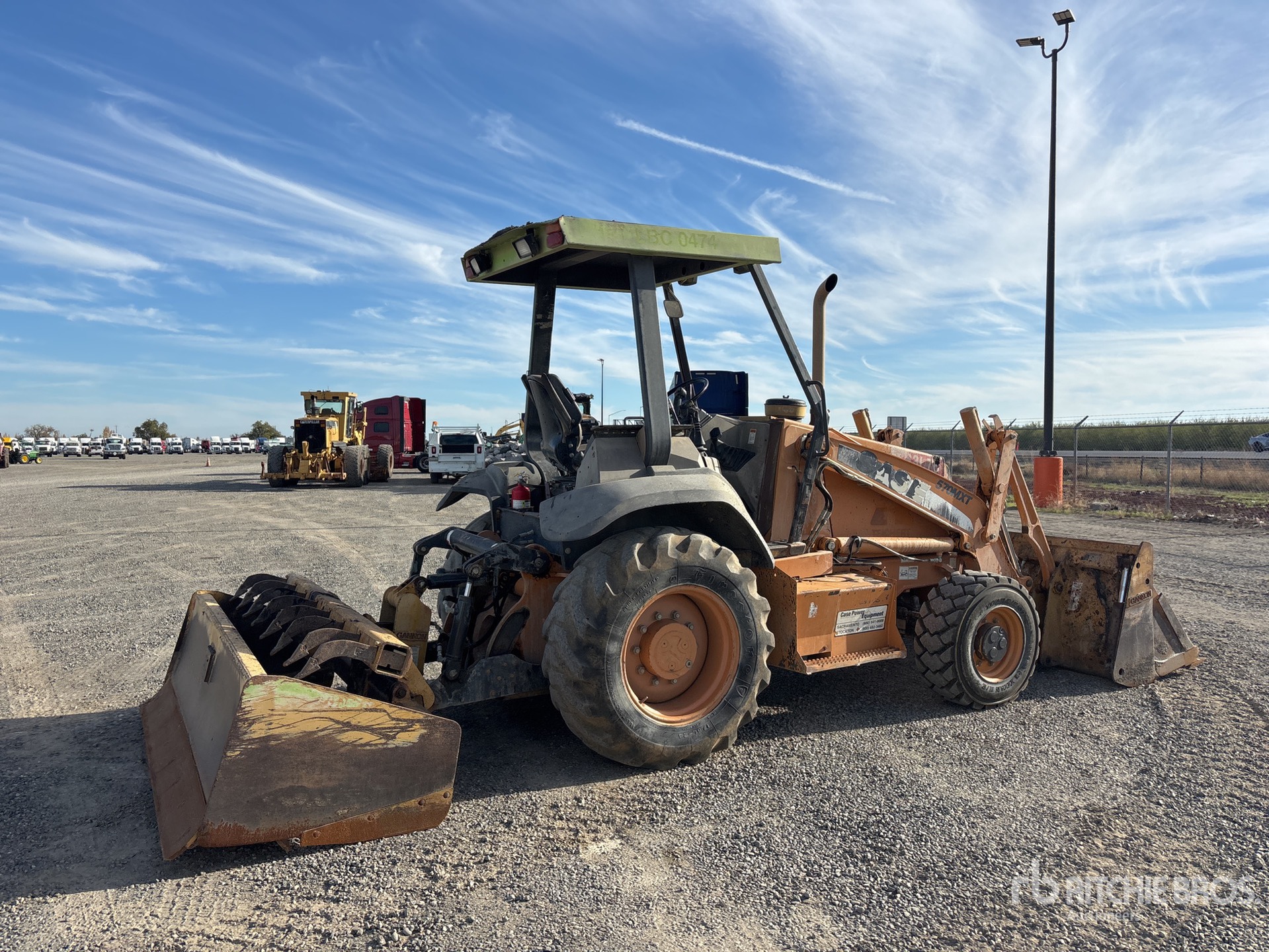 General Appearance with Picture, Right Rear Corner