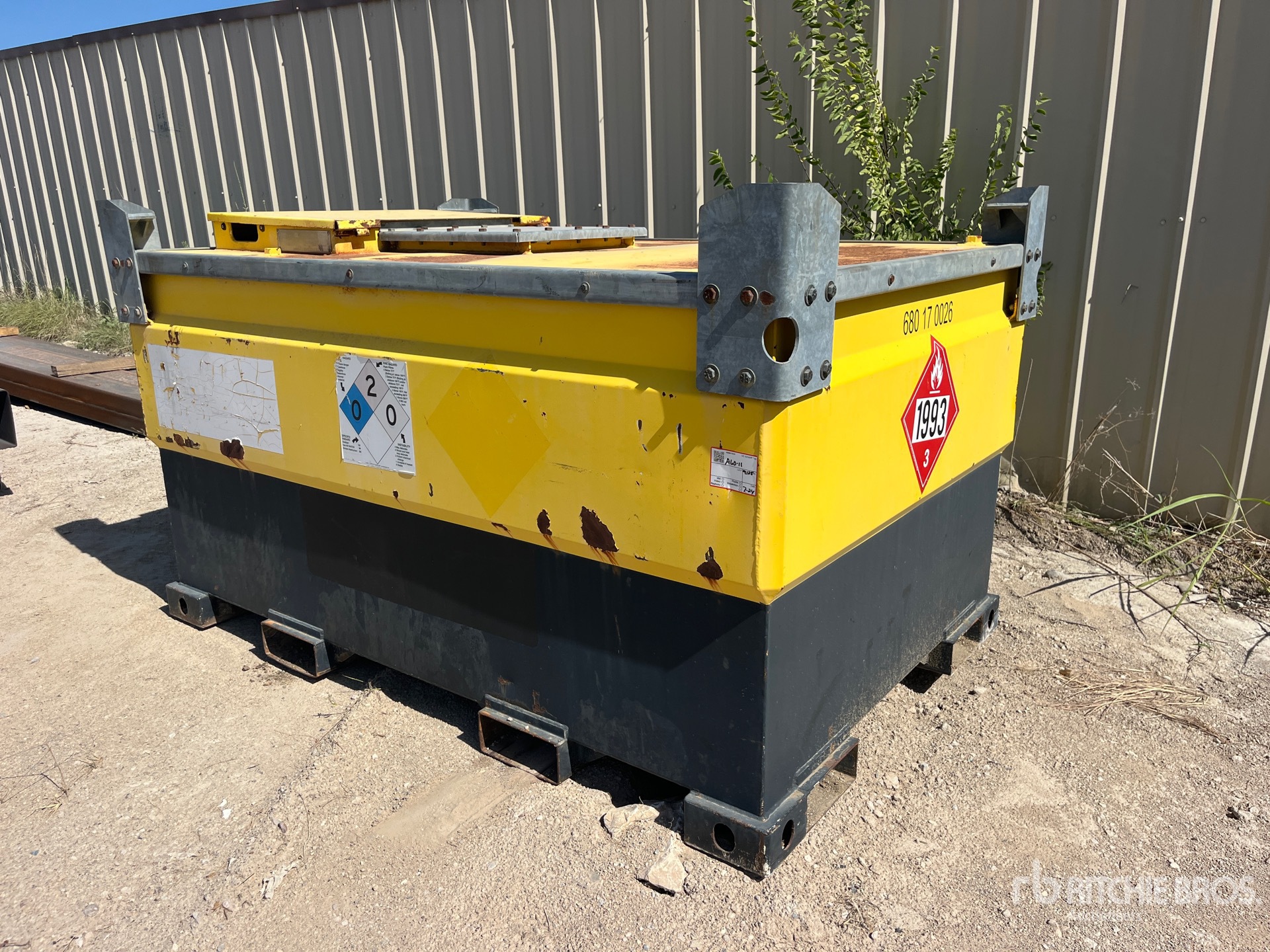 General Appearance with Featured Photo