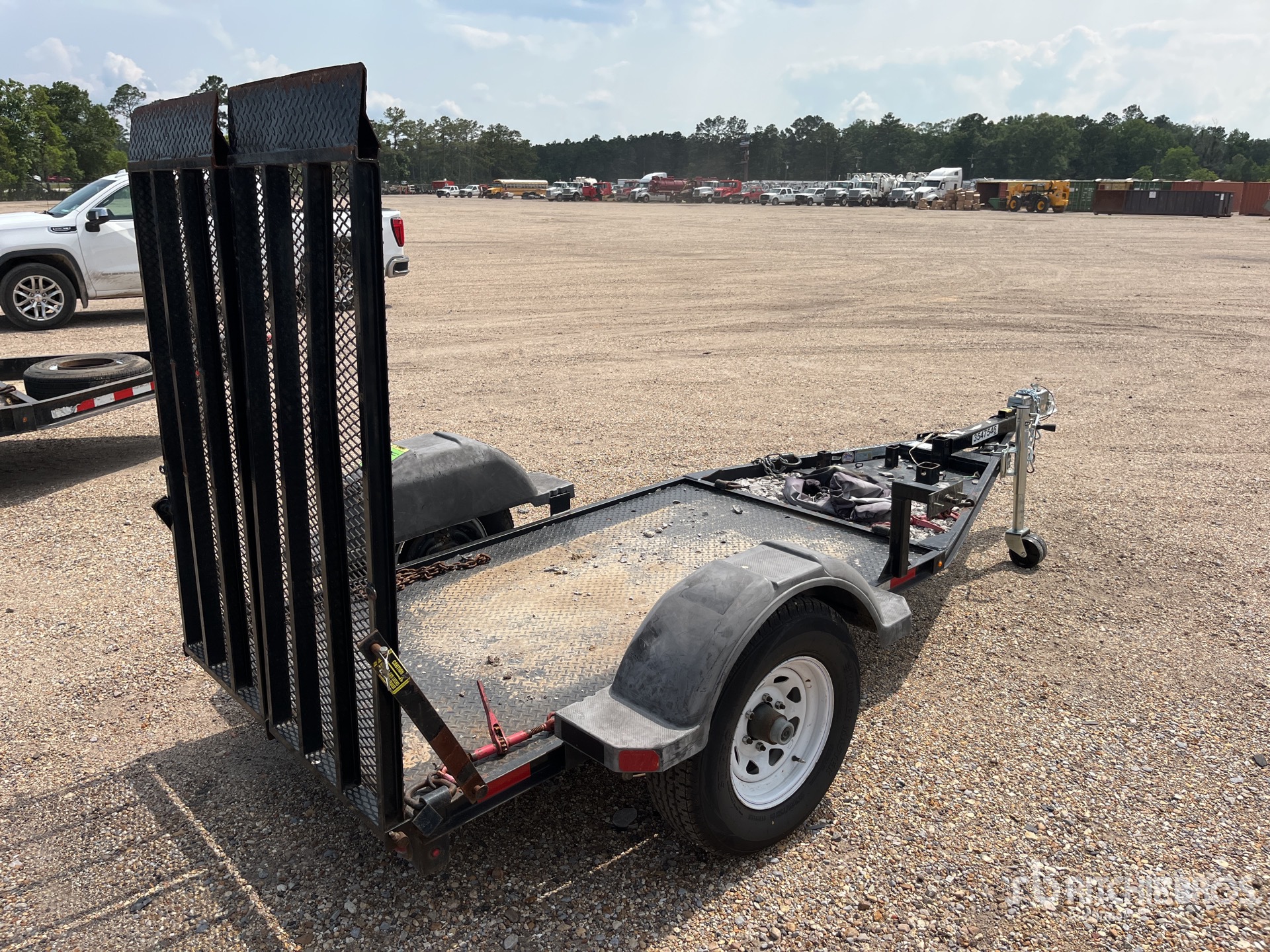 General Appearance with Bild, Ecke hinten rechts