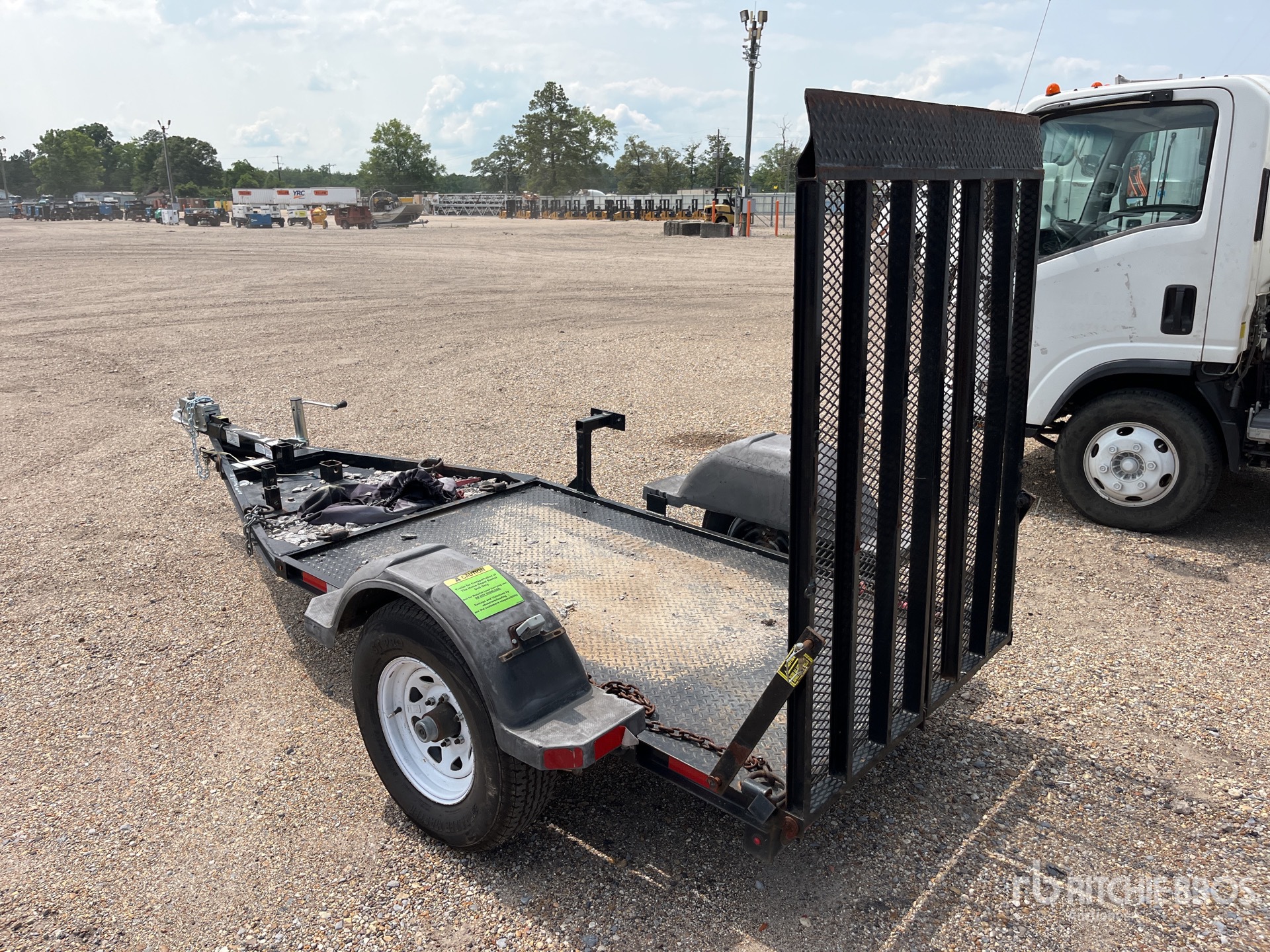 General Appearance with Bild, Ecke hinten links