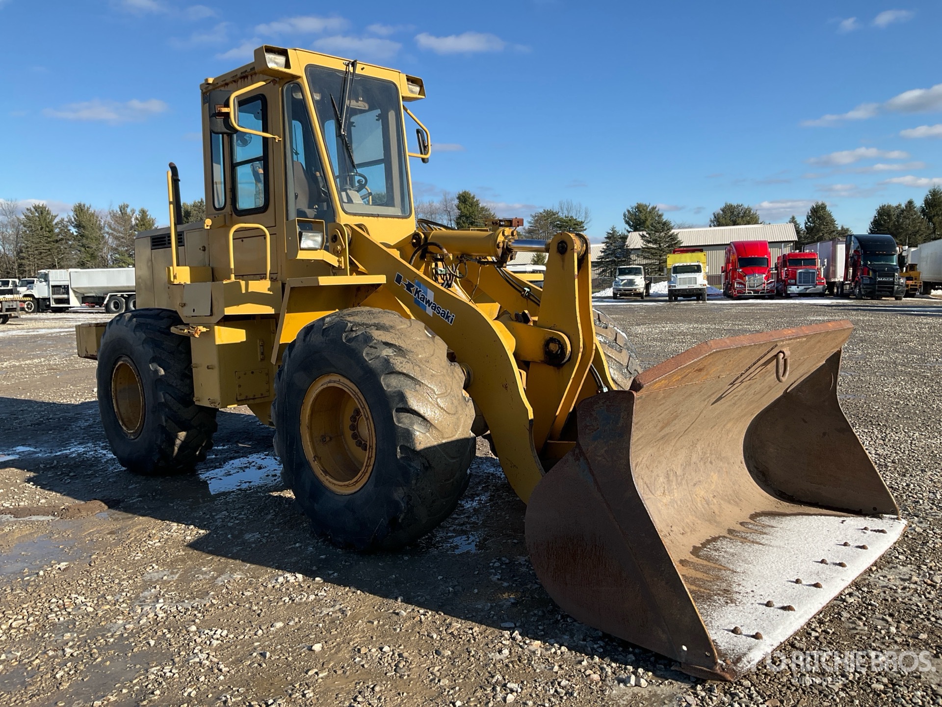 General Appearance with Picture, Right Front Corner