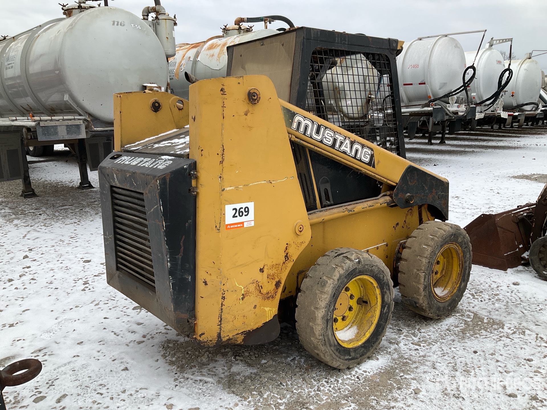 General Appearance with Picture, Right Rear Corner