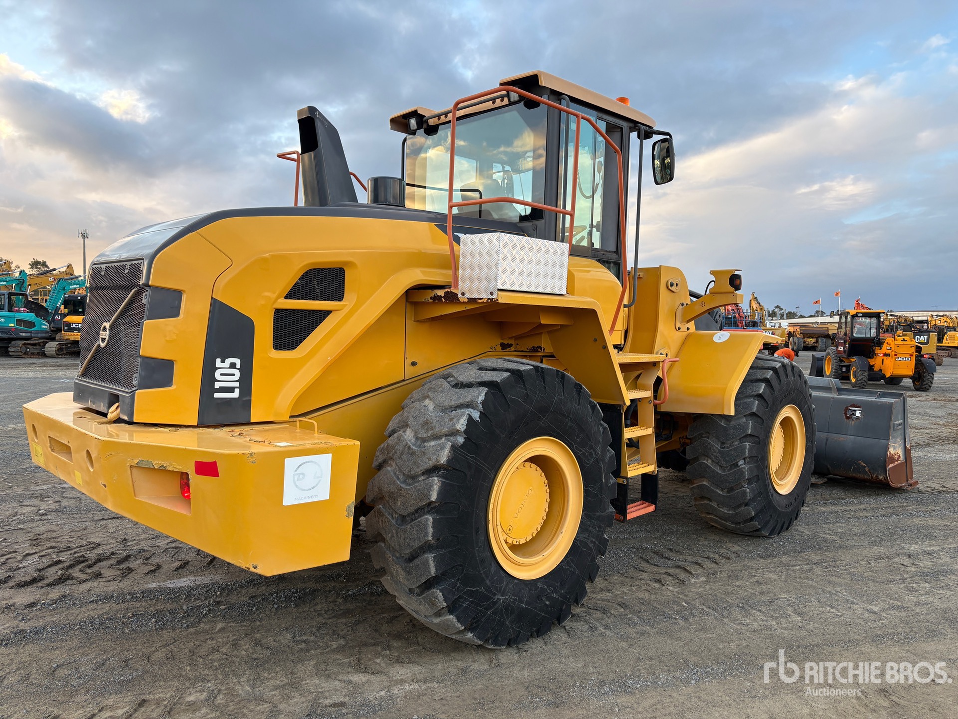 General Appearance with Picture, Right Rear Corner