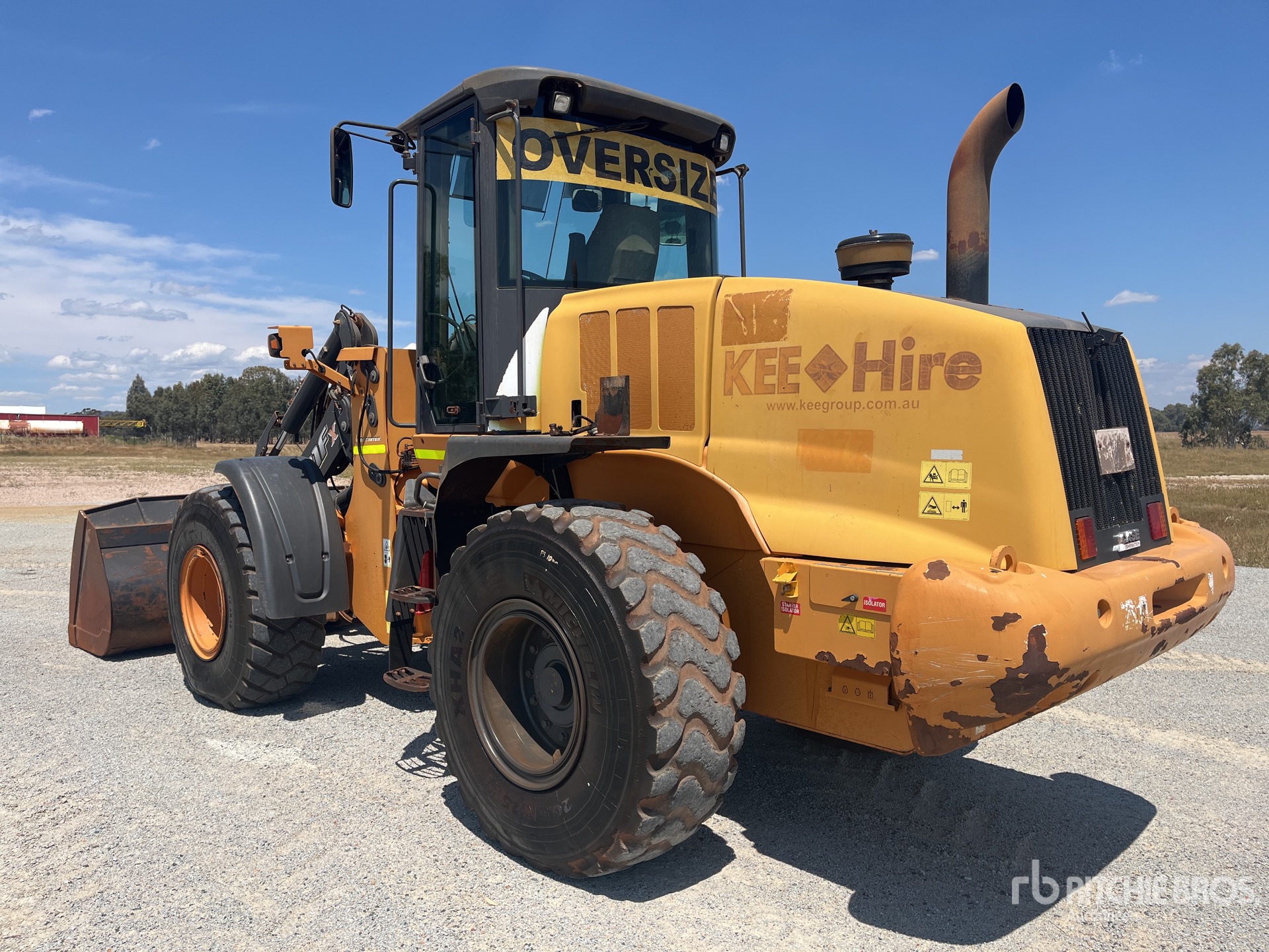 General Appearance with Picture, Left Rear Corner