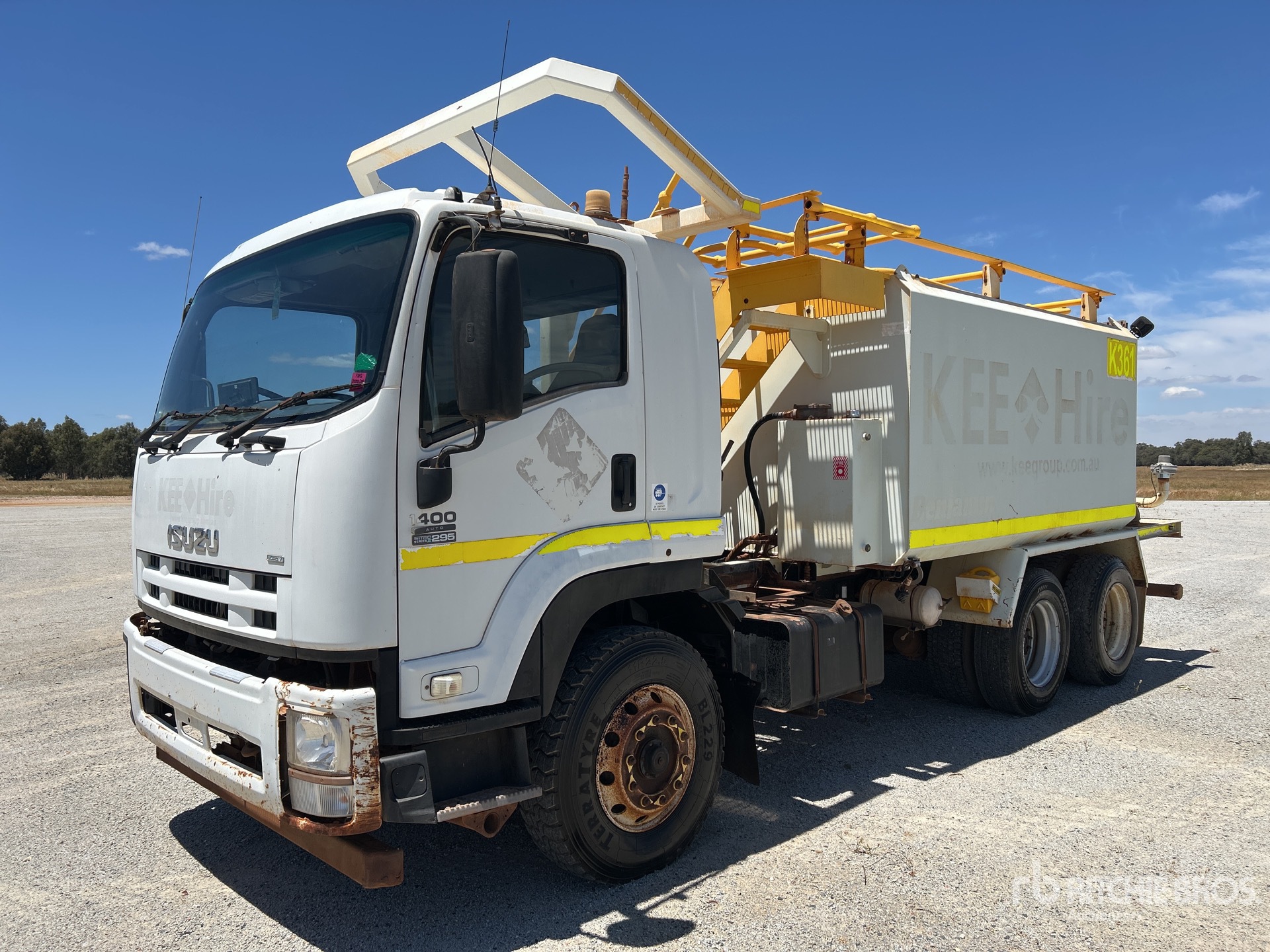 General Appearance with Imagen: esquina delantera derecha