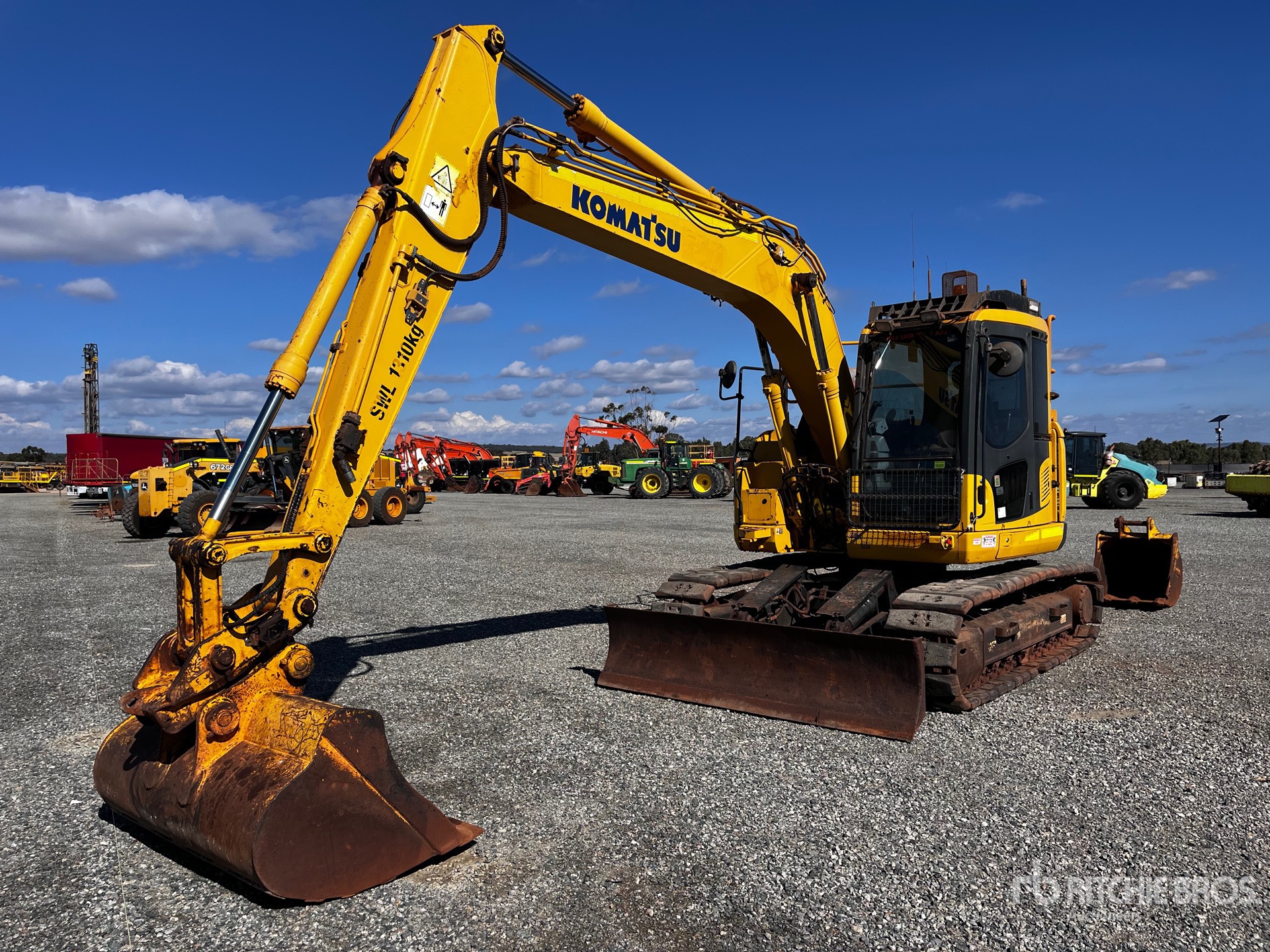 General Appearance with Picture, Left Front Corner