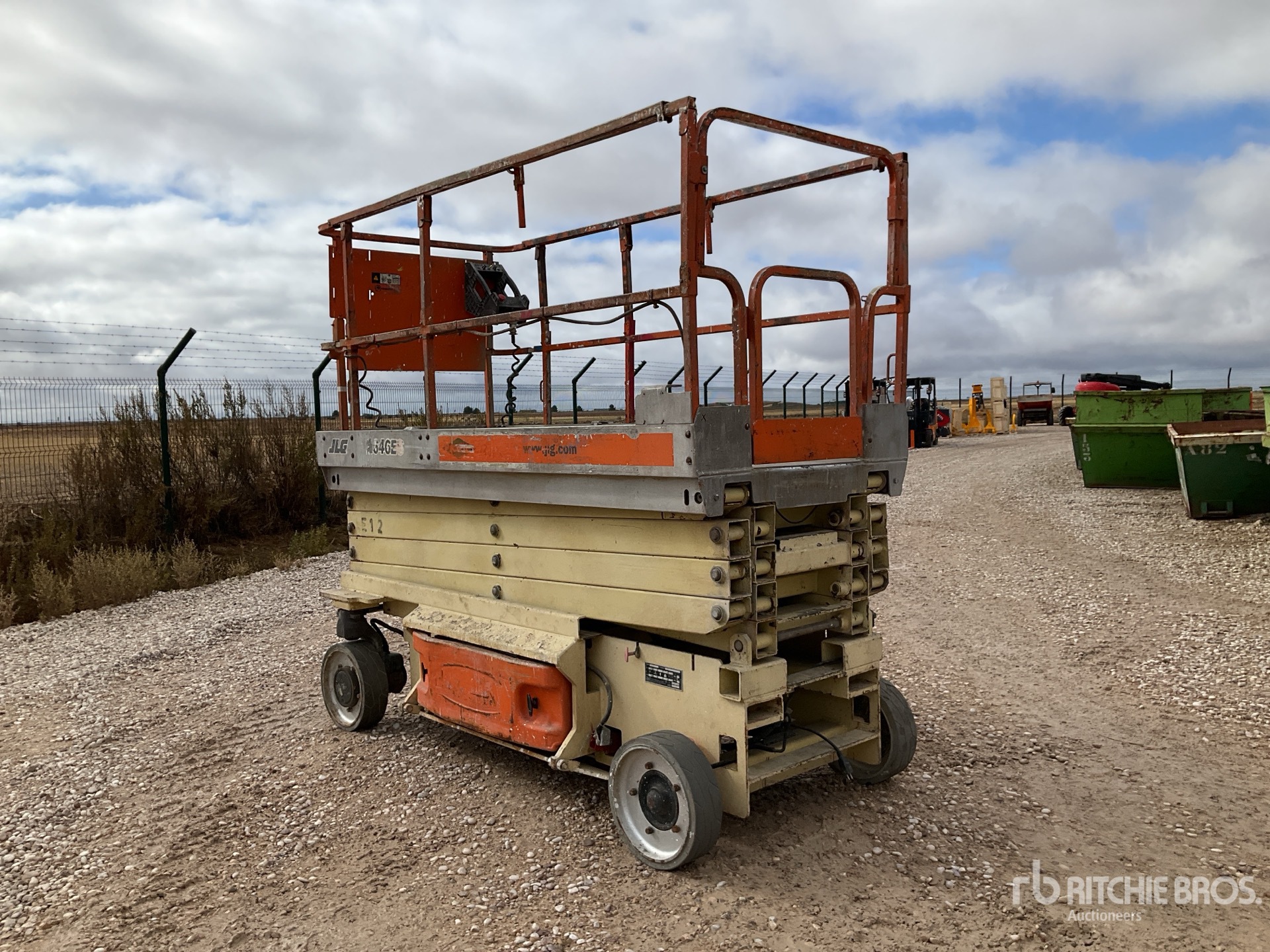 General Appearance with Bild, Ecke vorne rechts