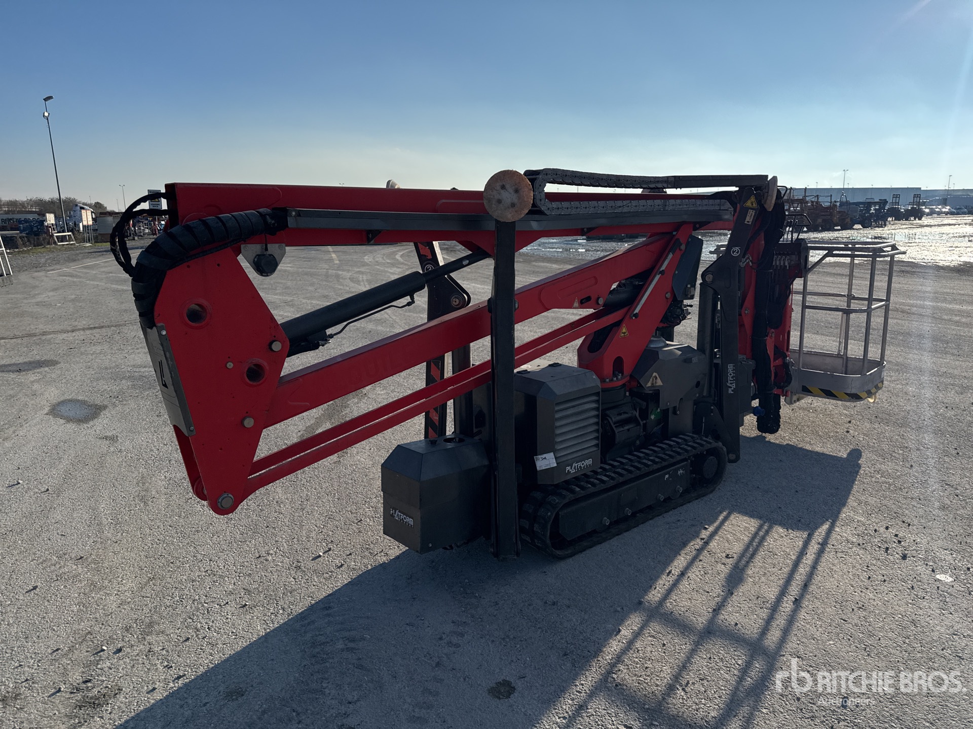 General Appearance with Imagen: esquina trasera derecha