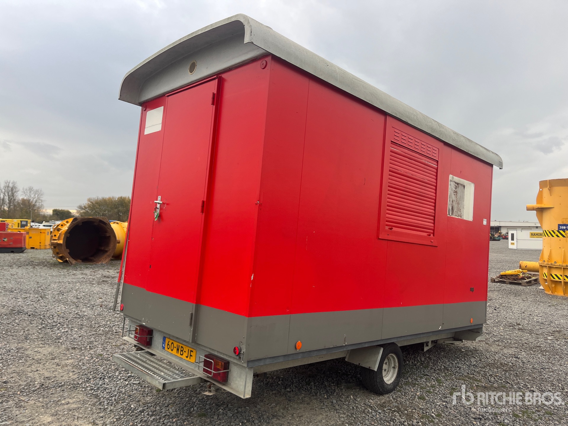 General Appearance with Picture, Right Rear Corner