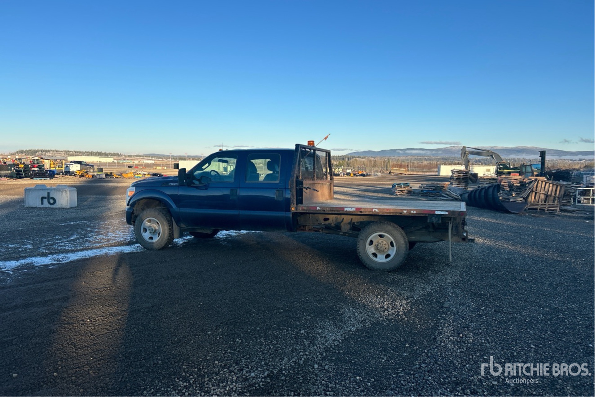 General Appearance with Imagen: esquina trasera izquierda