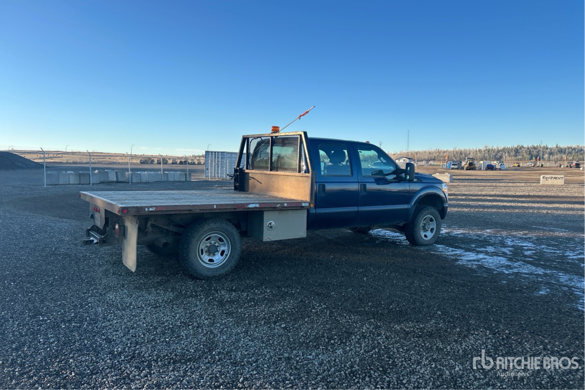 General Appearance with Imagen: esquina trasera derecha