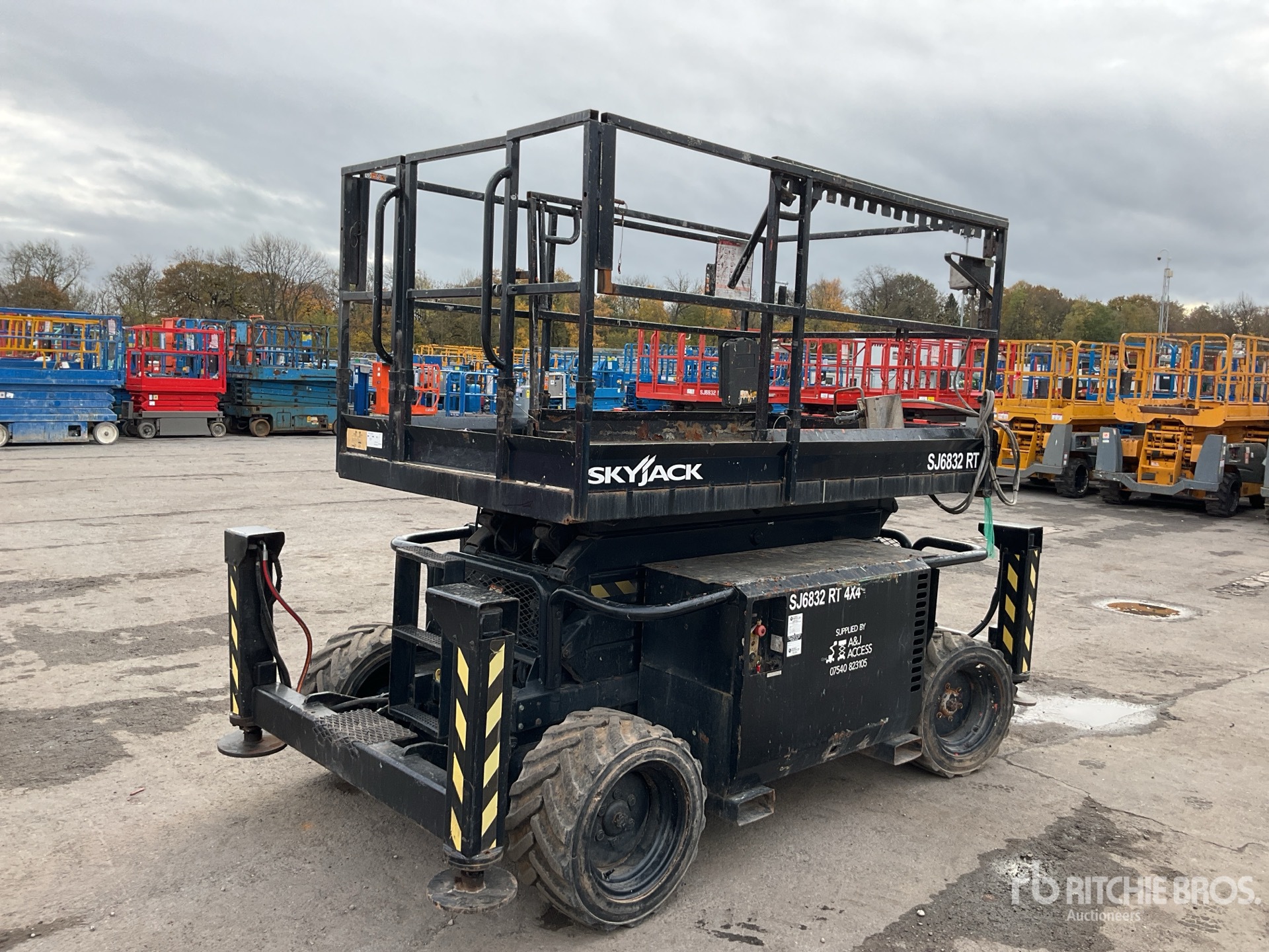 General Appearance with Picture, Right Rear Corner