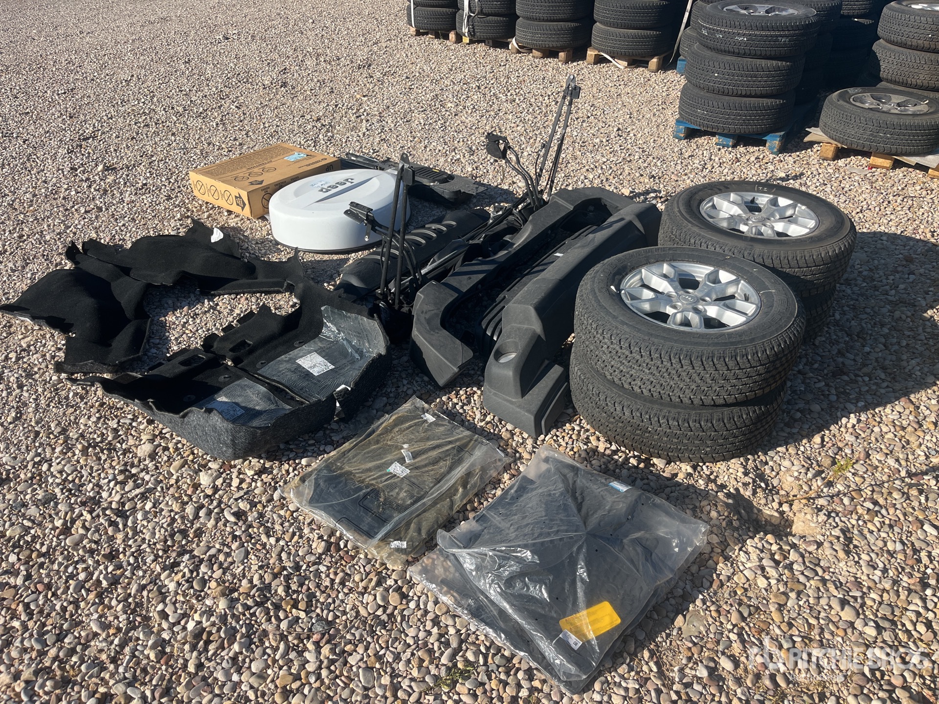 Aspect général with Image, coin arrière droit