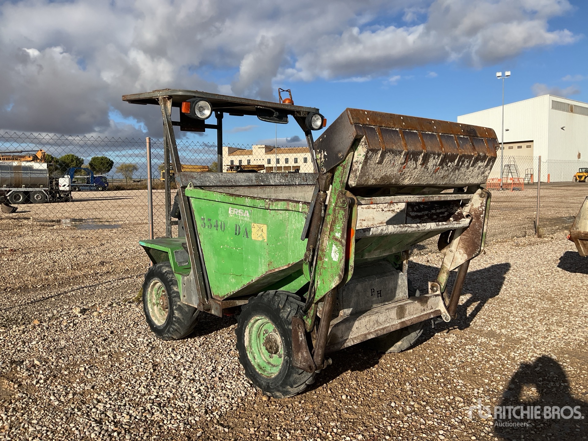 General Appearance with Image, coin avant droit